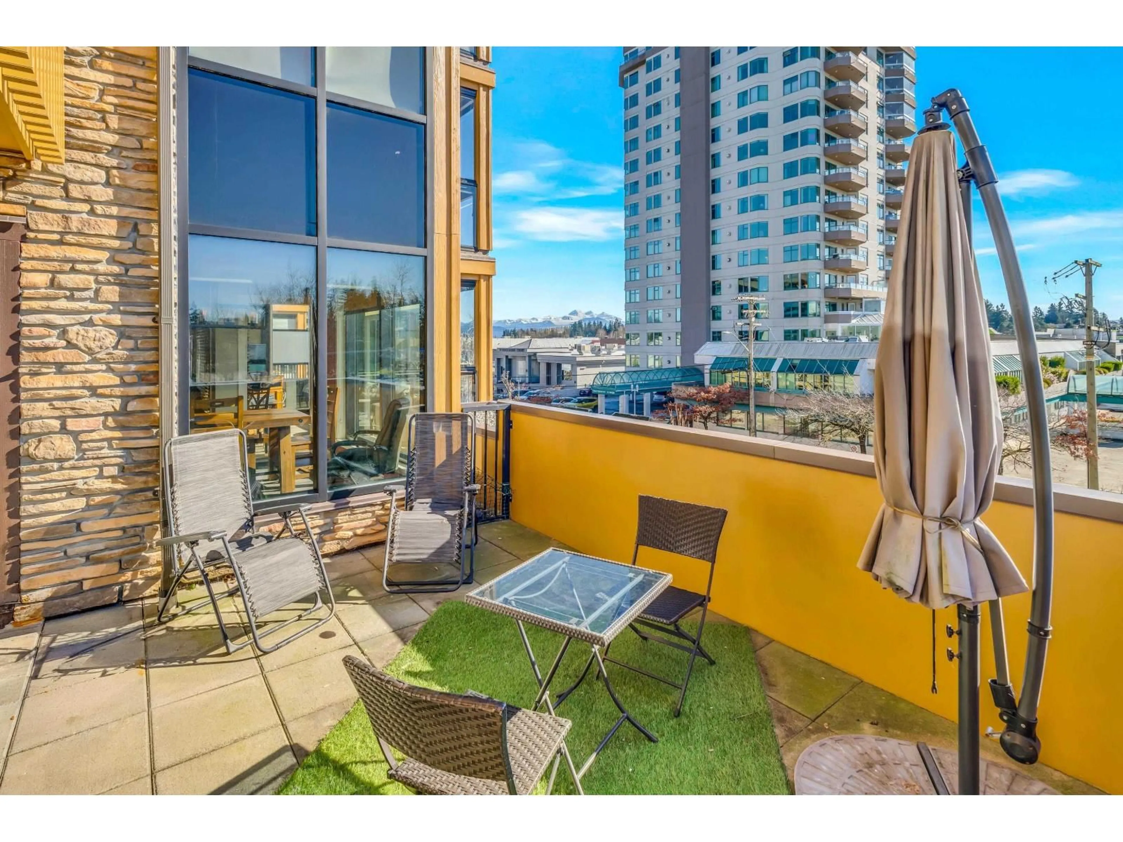 Patio, unknown for 326 - 2860 TRETHEWEY STREET, Abbotsford British Columbia V2T0G5