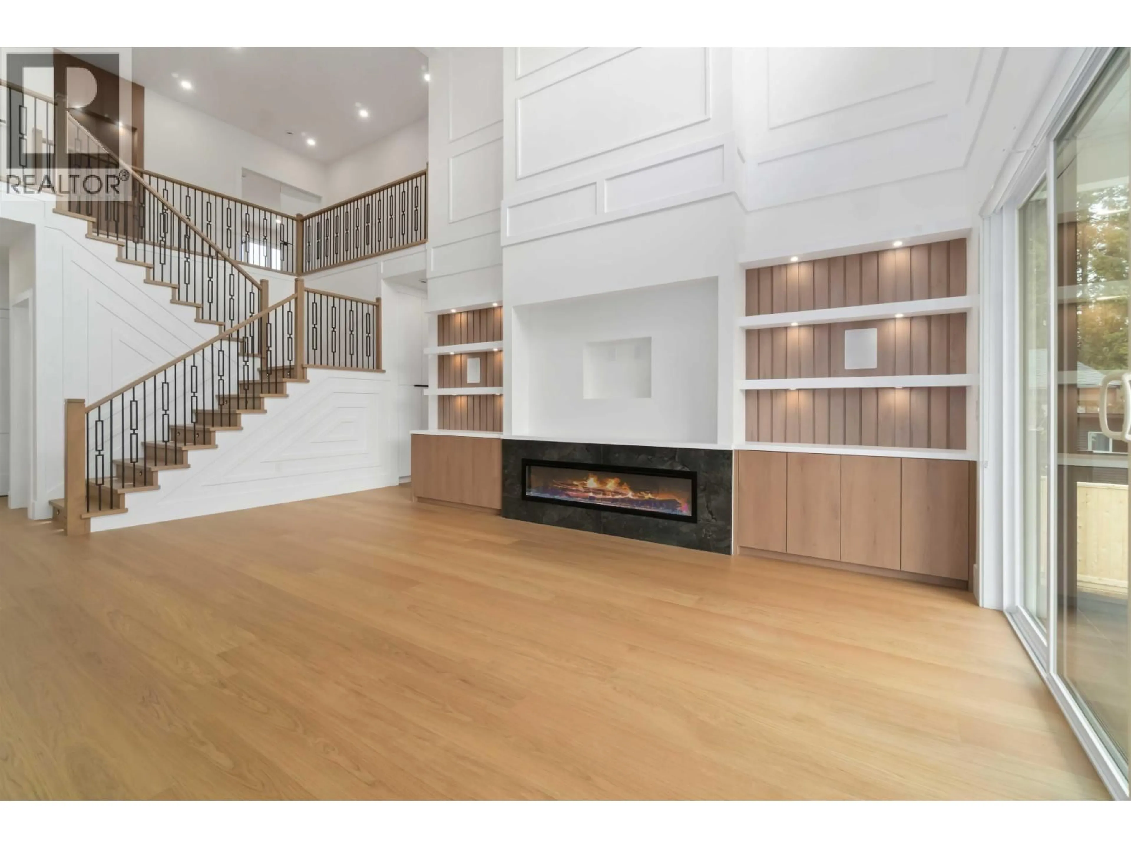 Unknown for 827 ATKINS STREET, Coquitlam British Columbia V3J5Z6