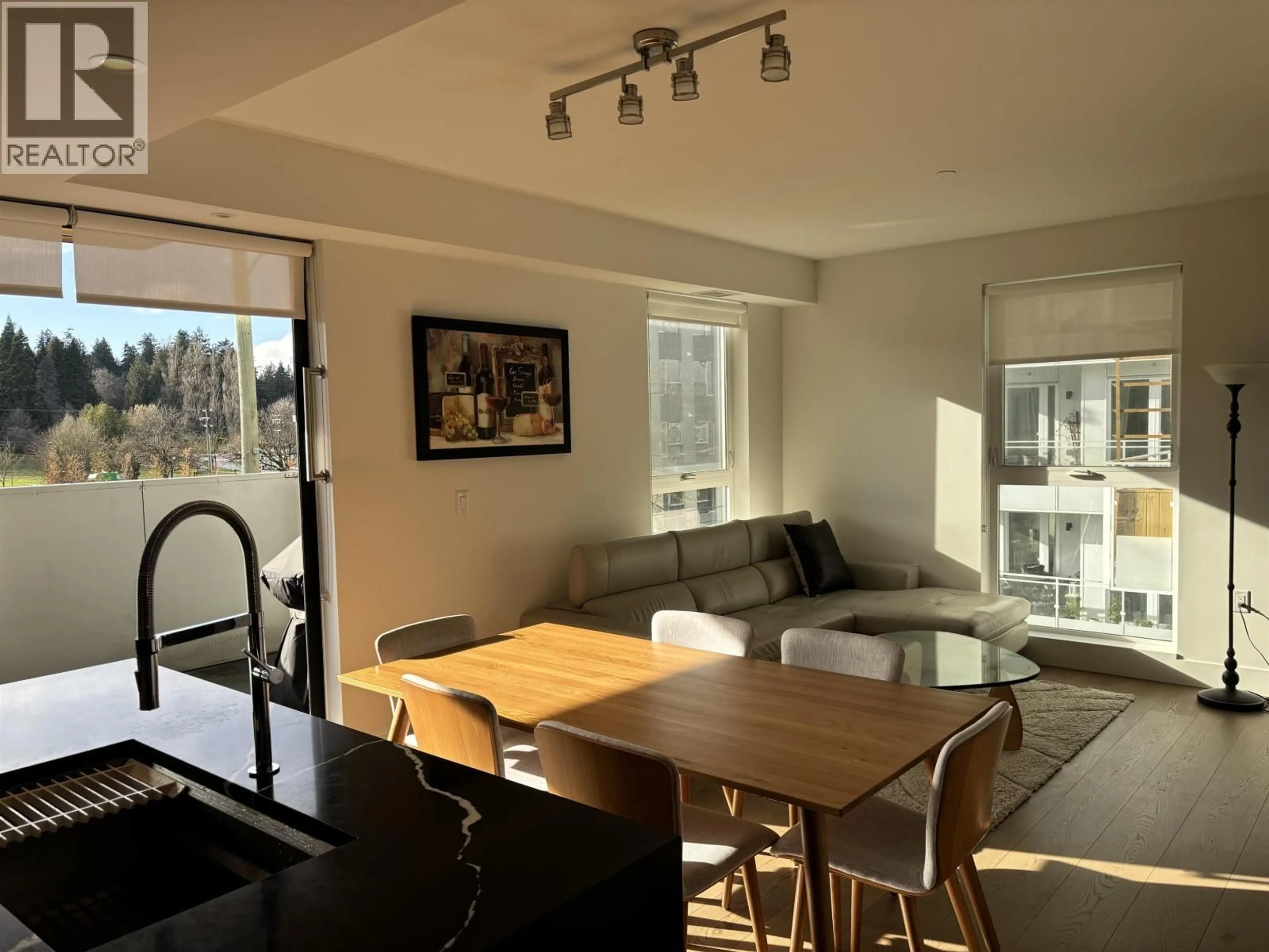 A pic of a room for 302 - 5089 QUEBEC STREET, Vancouver British Columbia V5W0E5
