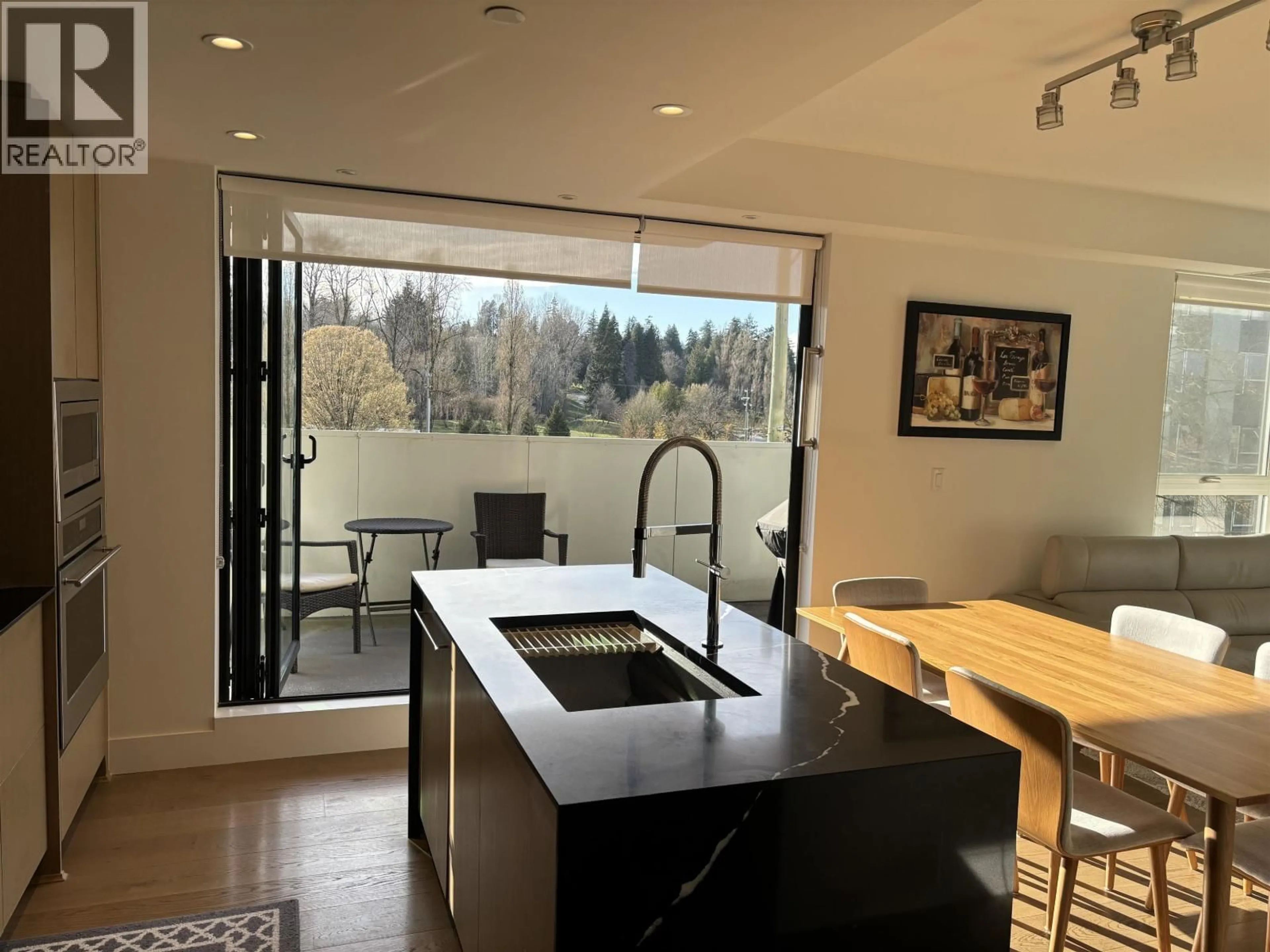 Contemporary kitchen, unknown for 302 - 5089 QUEBEC STREET, Vancouver British Columbia V5W0E5