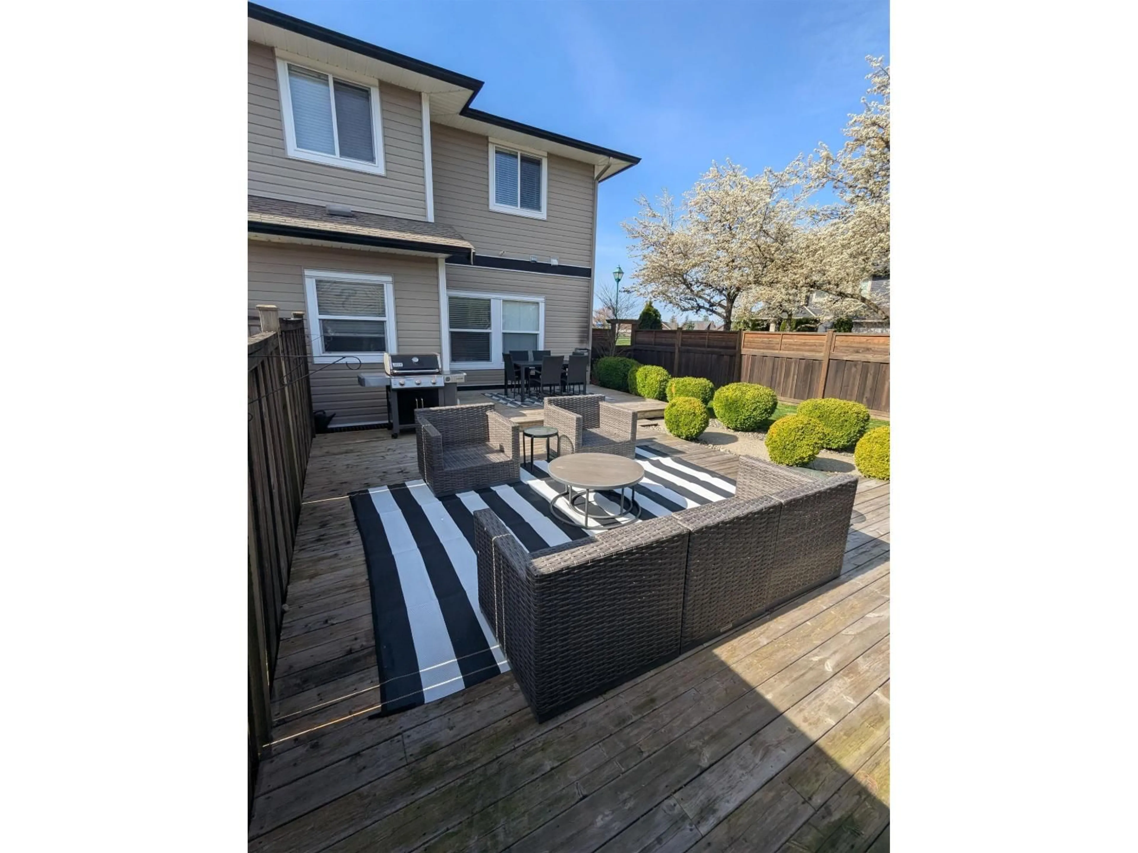 Patio, unknown for 36126 SHADBOLT AVENUE, Abbotsford British Columbia V3G2Z1