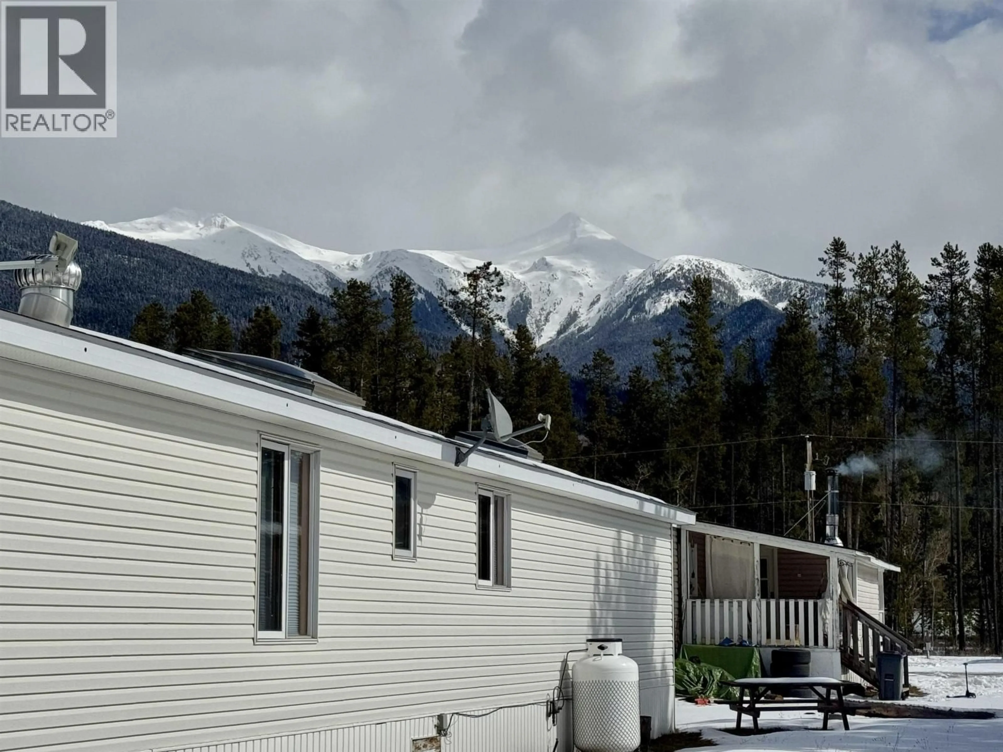 Home with vinyl exterior material, mountain view for 12 - 955 13TH AVENUE, Valemount British Columbia V0E2Z0