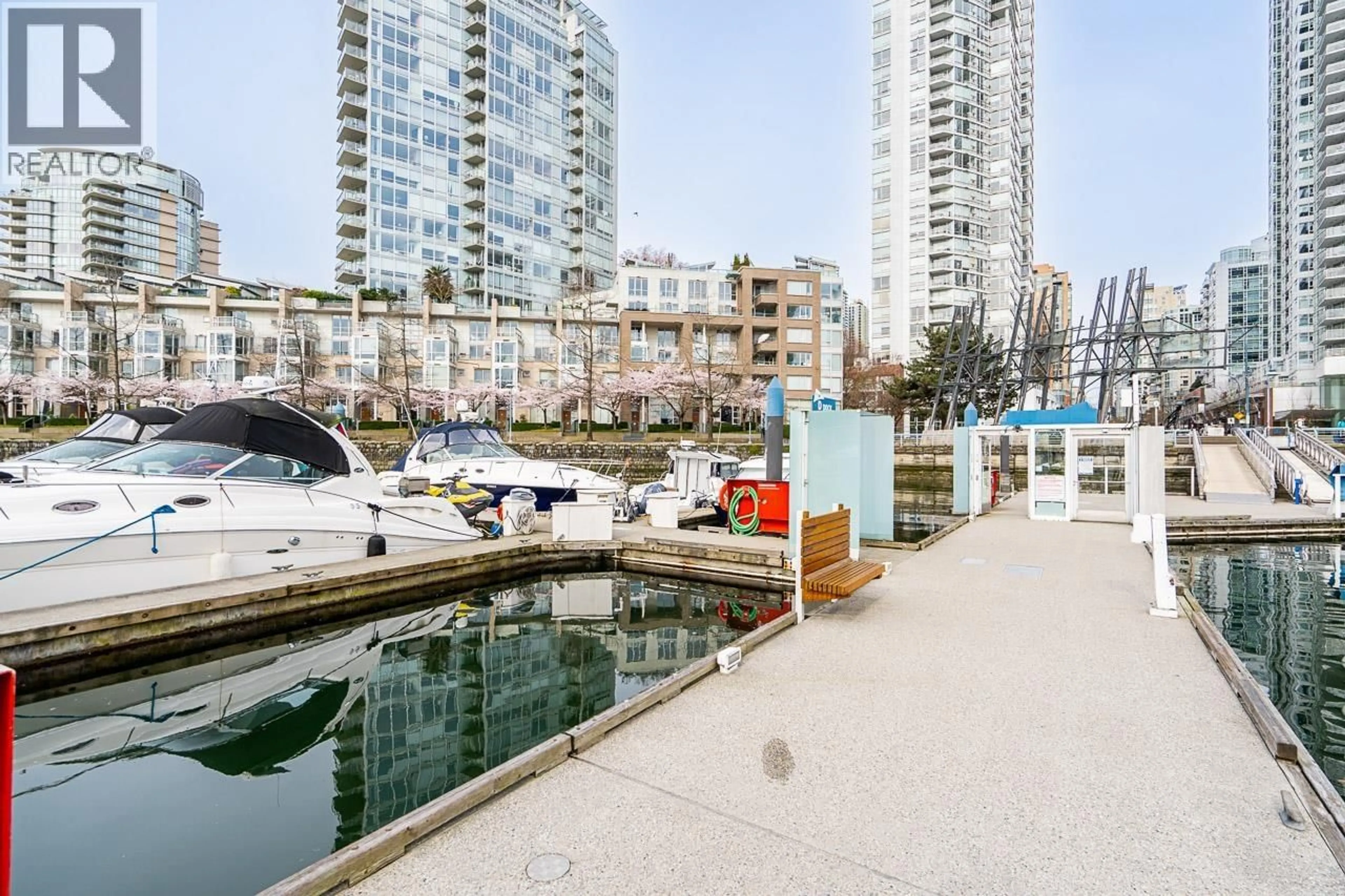 Patio, water/lake/river/ocean view for D7 - 1088 MARINASIDE CRESCENT, Vancouver British Columbia V6Z3C4
