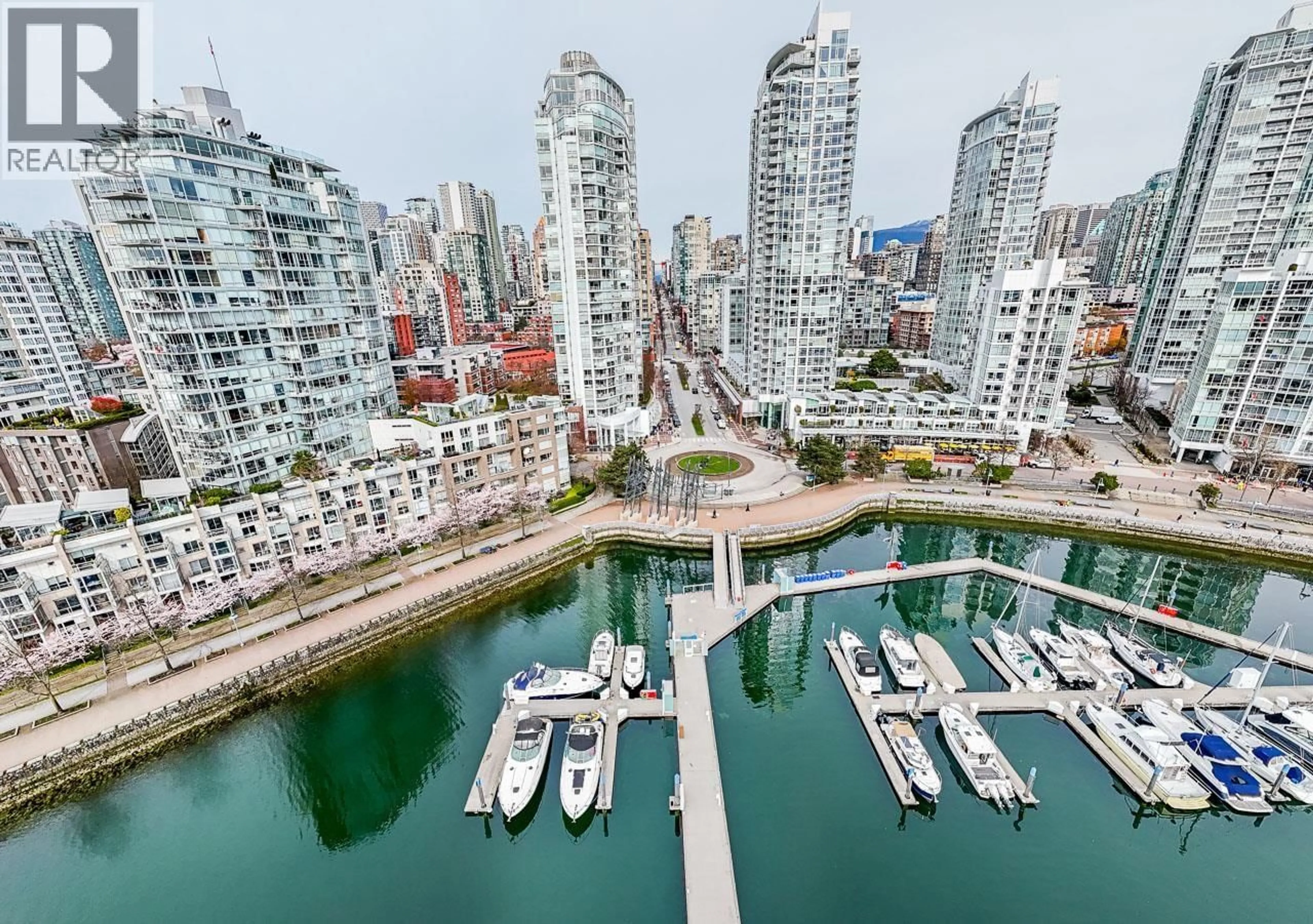 Unknown for D7 - 1088 MARINASIDE CRESCENT, Vancouver British Columbia V6Z3C4