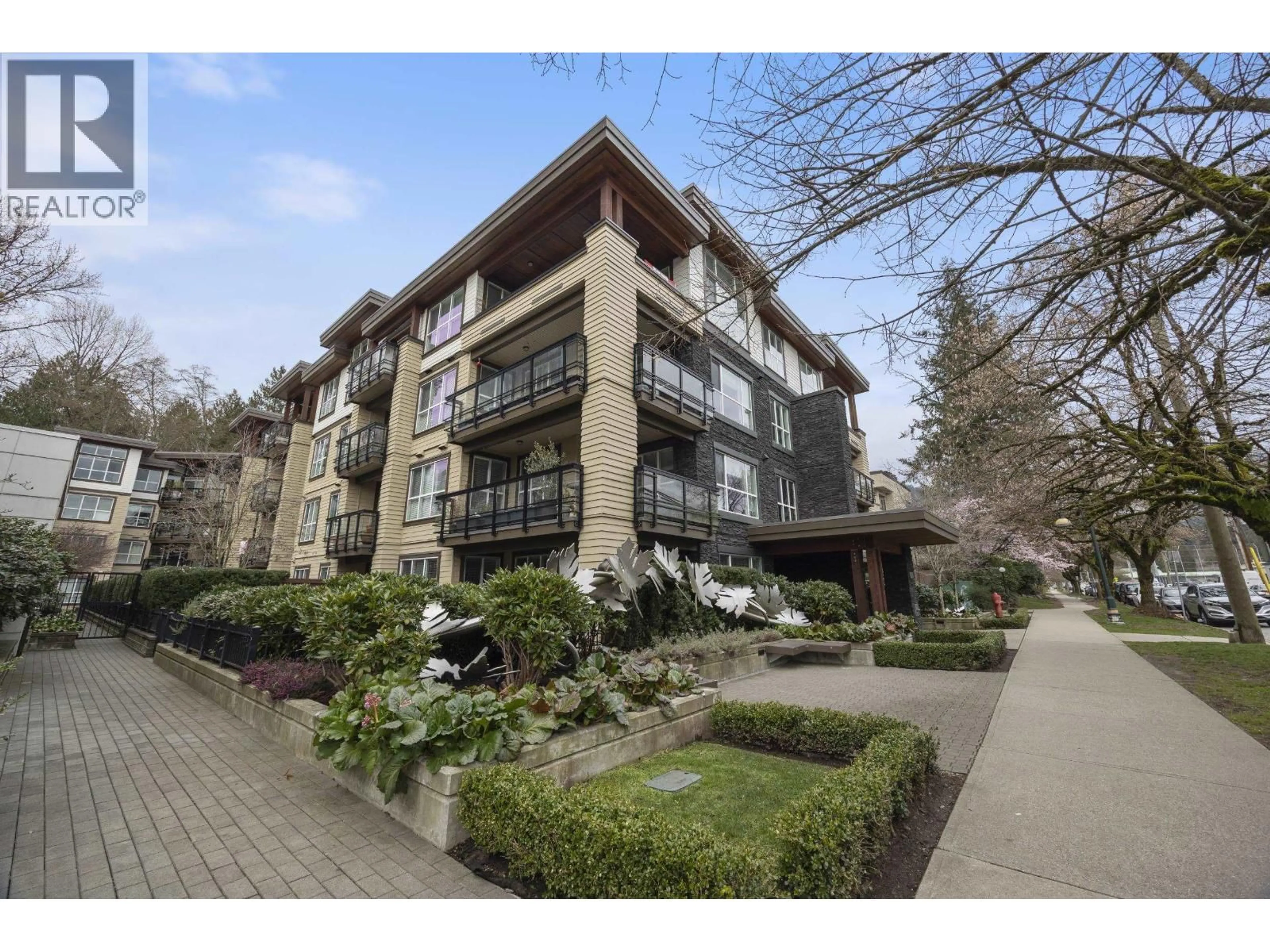 Patio, street for 316 - 3205 MOUNTAIN HIGHWAY, North Vancouver British Columbia V7K0A3