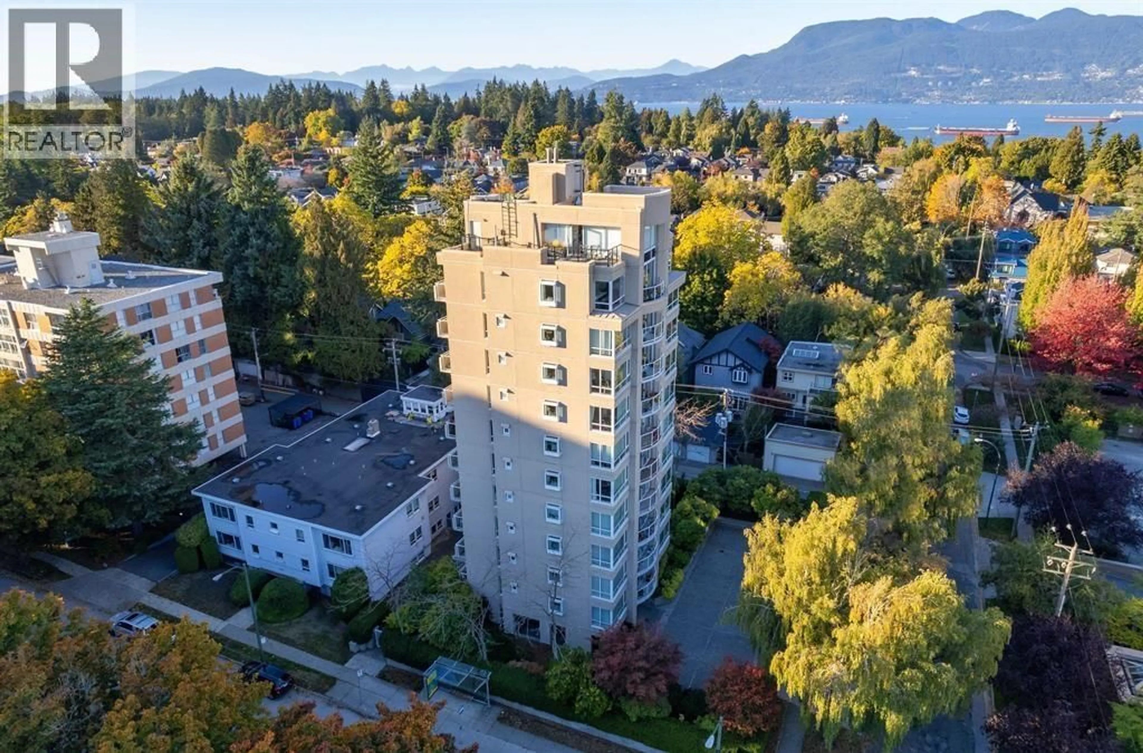 A pic from outside/outdoor area/front of a property/back of a property/a pic from drone, unknown for 10 - 2575 TOLMIE STREET, Vancouver British Columbia V6R4M1