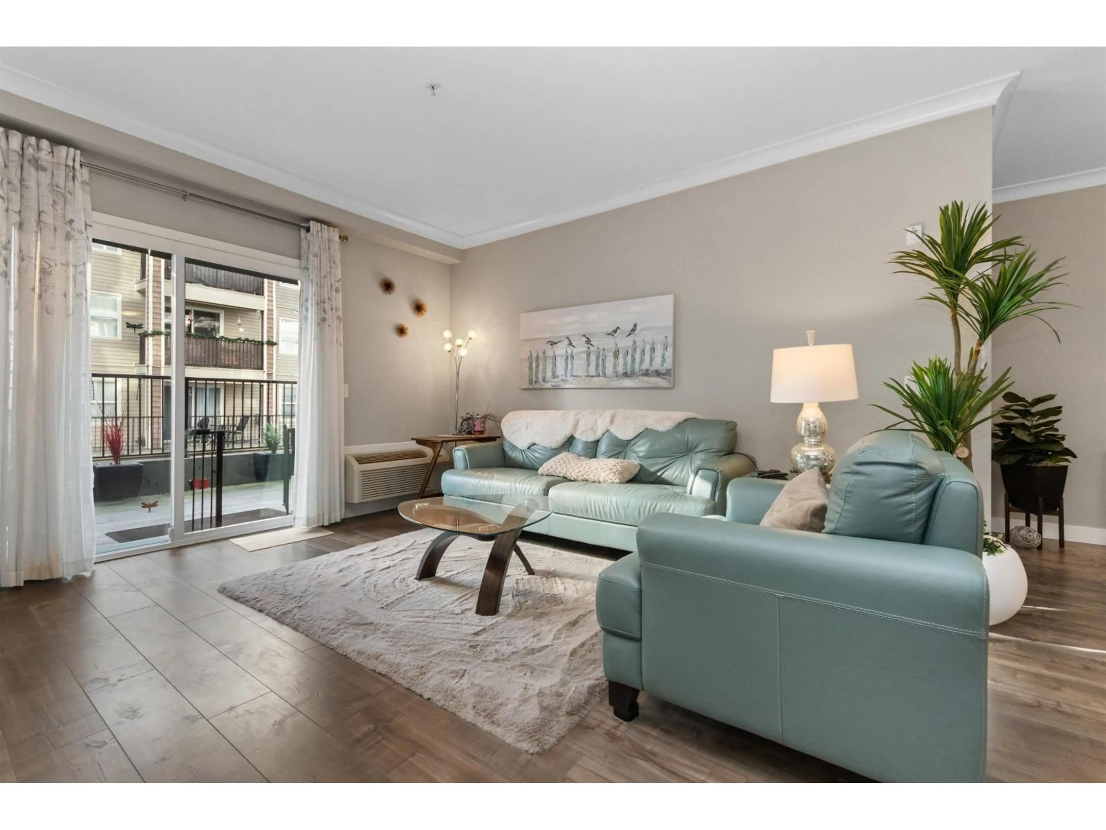 Living room with furniture, unknown for 104 - 45630 SPADINA AVENUE, Chilliwack British Columbia V2P0G9