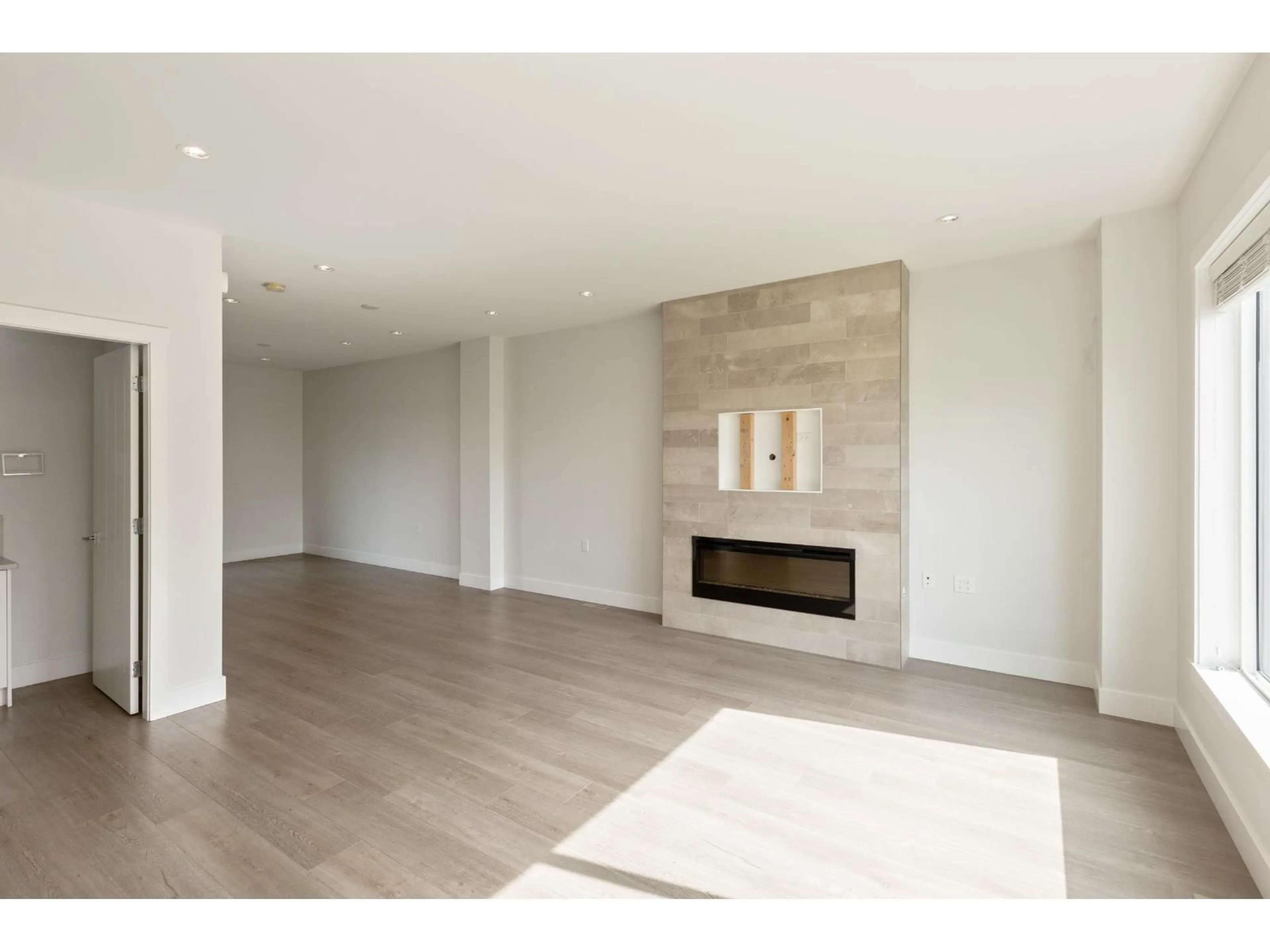 A pic of a room for 232 - 2218 OAK MEADOWS DRIVE, Surrey British Columbia V3Z0W6