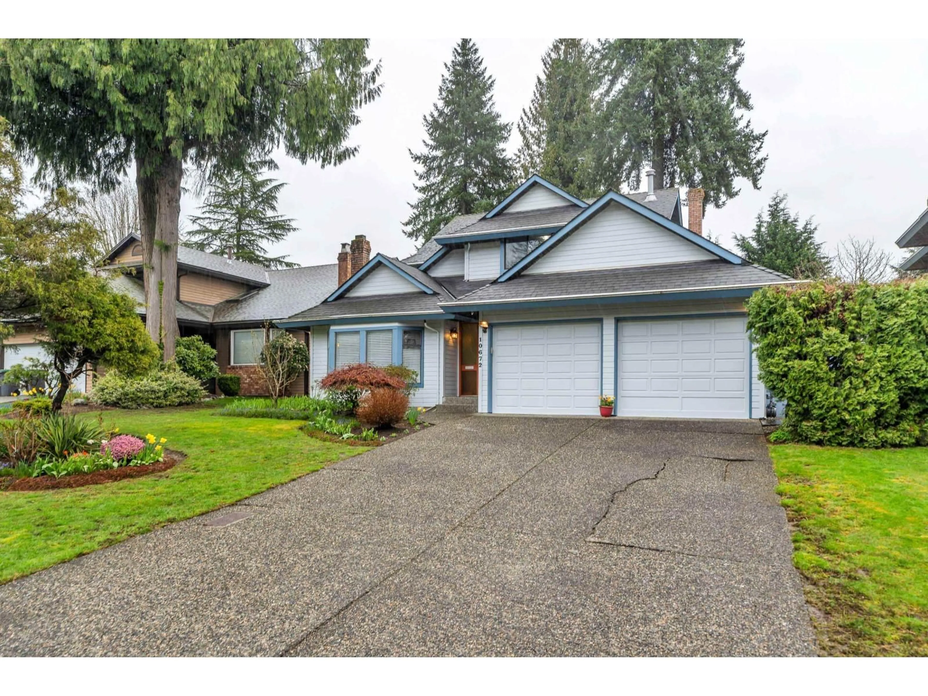 Home with vinyl exterior material, street for 10672 GLENWOOD DRIVE, Surrey British Columbia V4N1T6