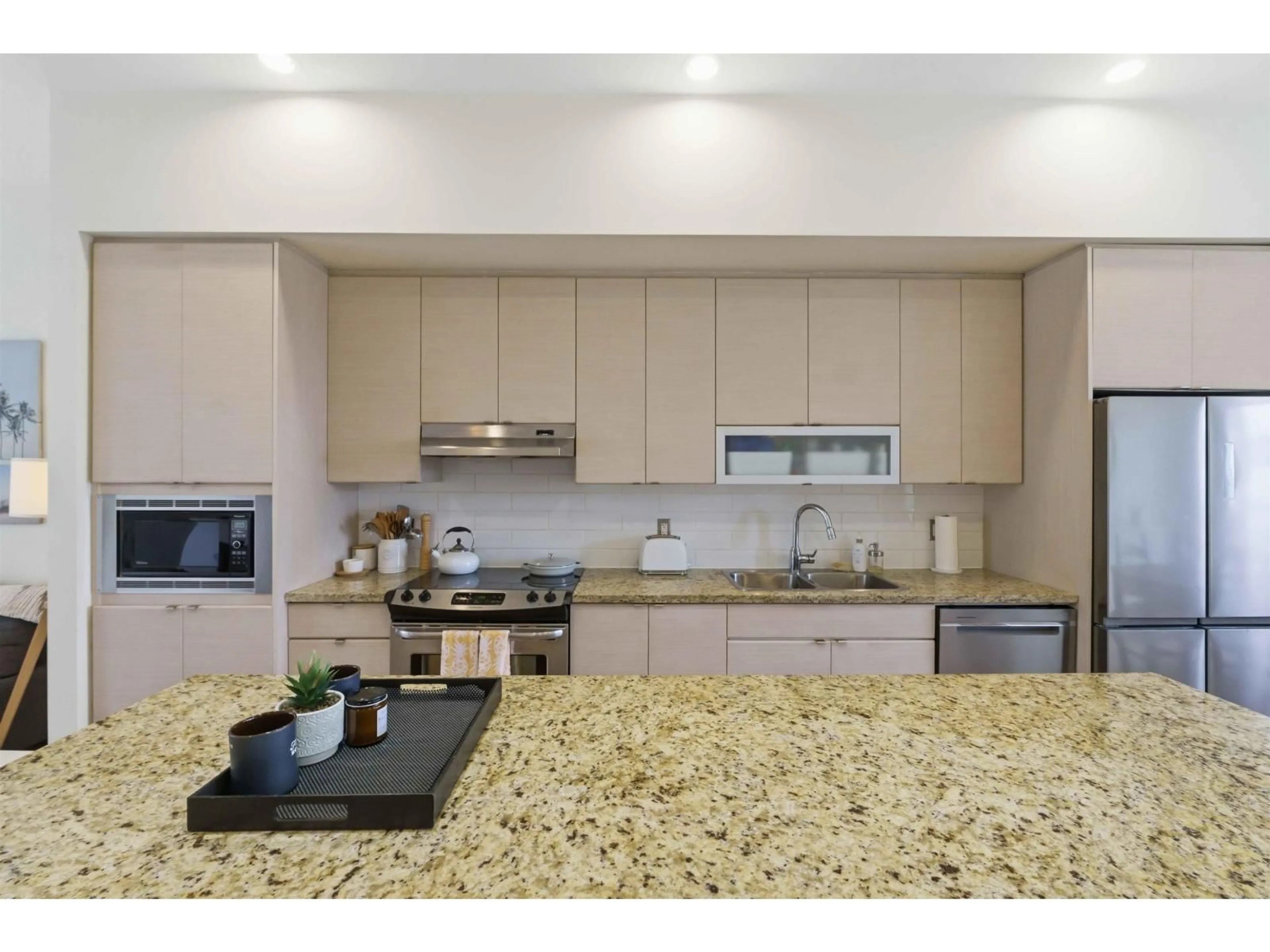 Open concept kitchen, ceramic/tile floor for 36 - 2955 156 STREET, Surrey British Columbia V3Z2W8