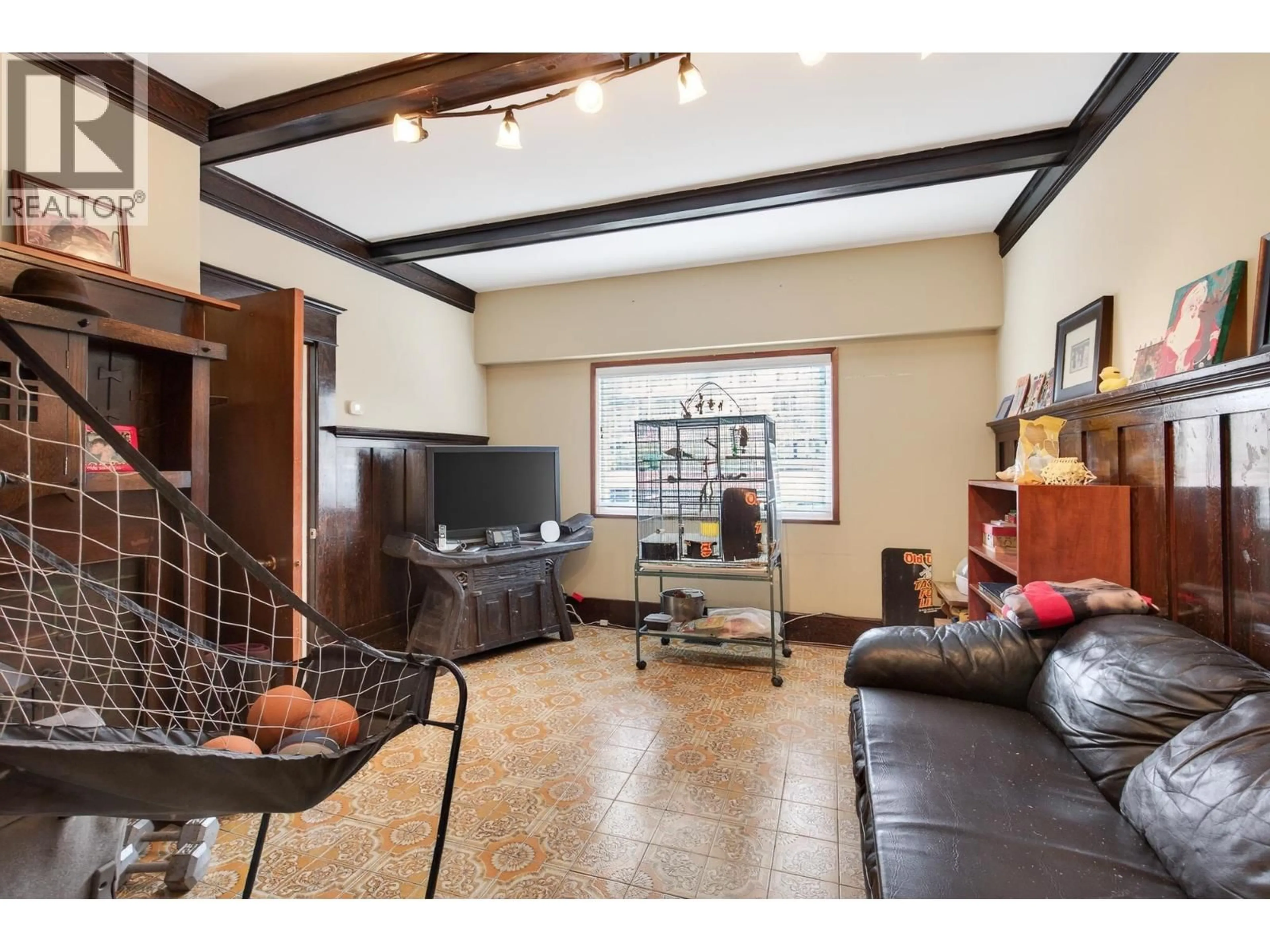 Living room with furniture, unknown for 2631 PENDER STREET, Vancouver British Columbia V5K2B6