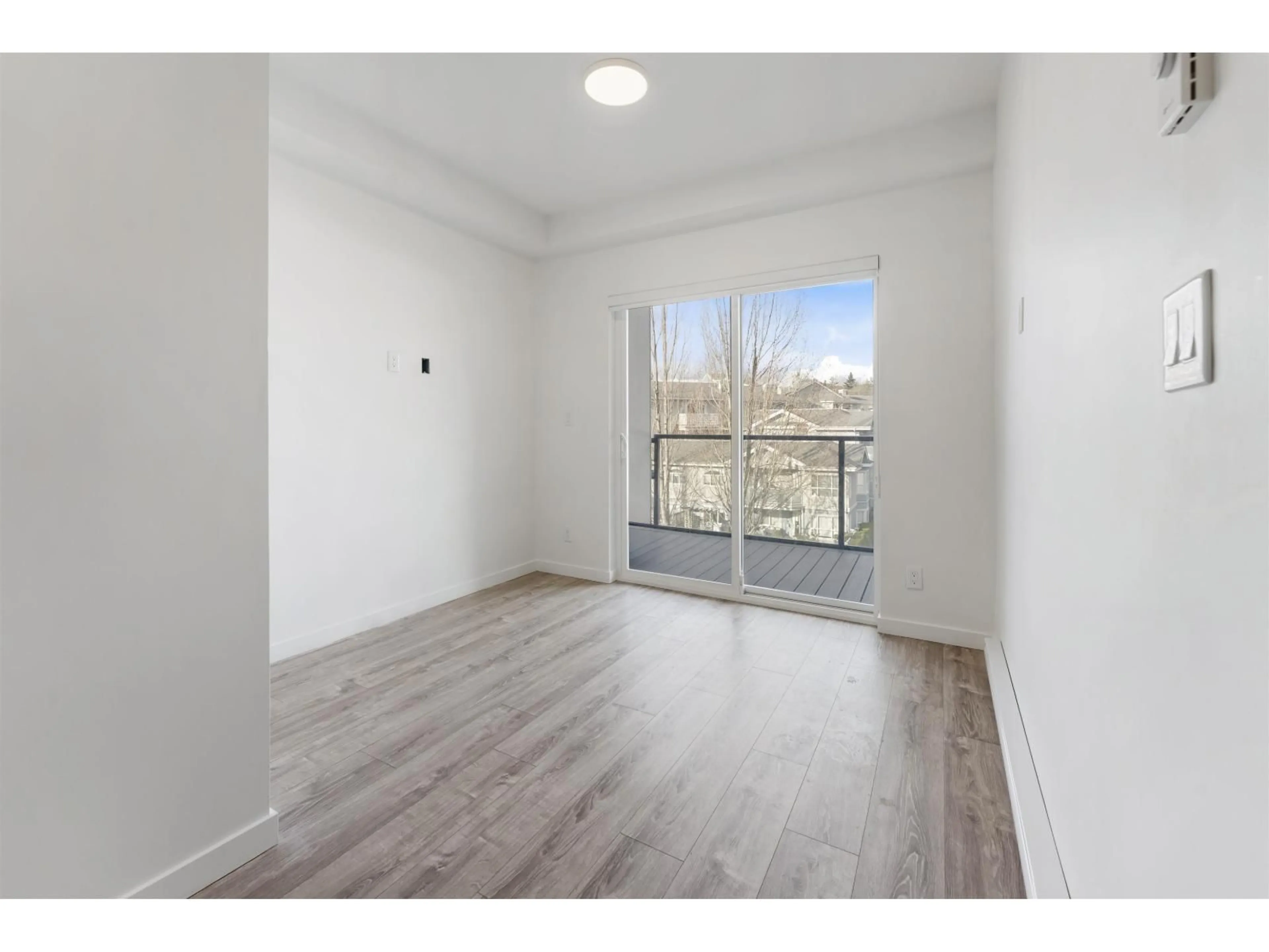 A pic of a room for 430 - 13968 LAUREL DRIVE, Surrey British Columbia V3T0S9