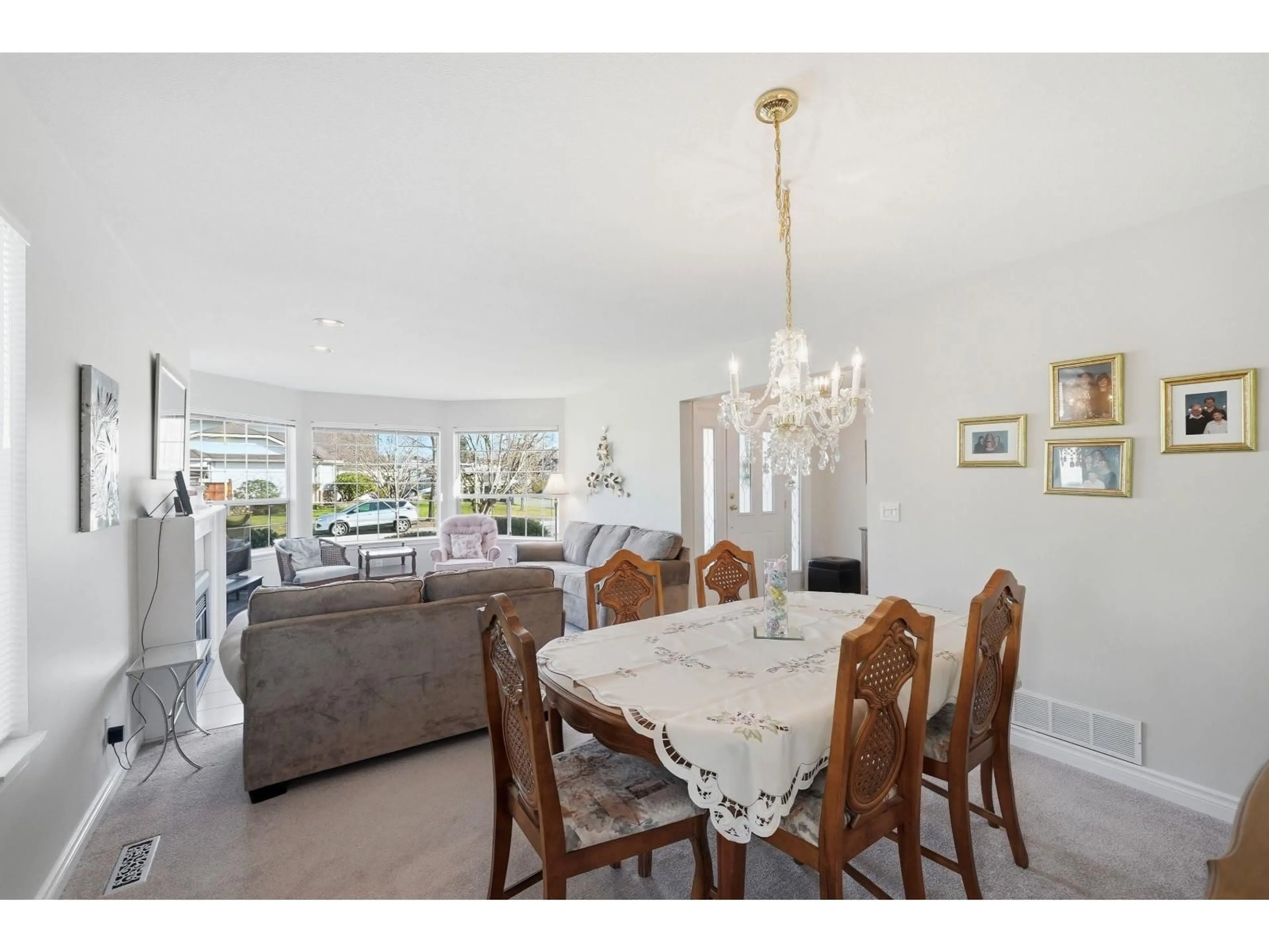 Dining room, unknown for 18636 62A AVENUE, Surrey British Columbia V3S7N7