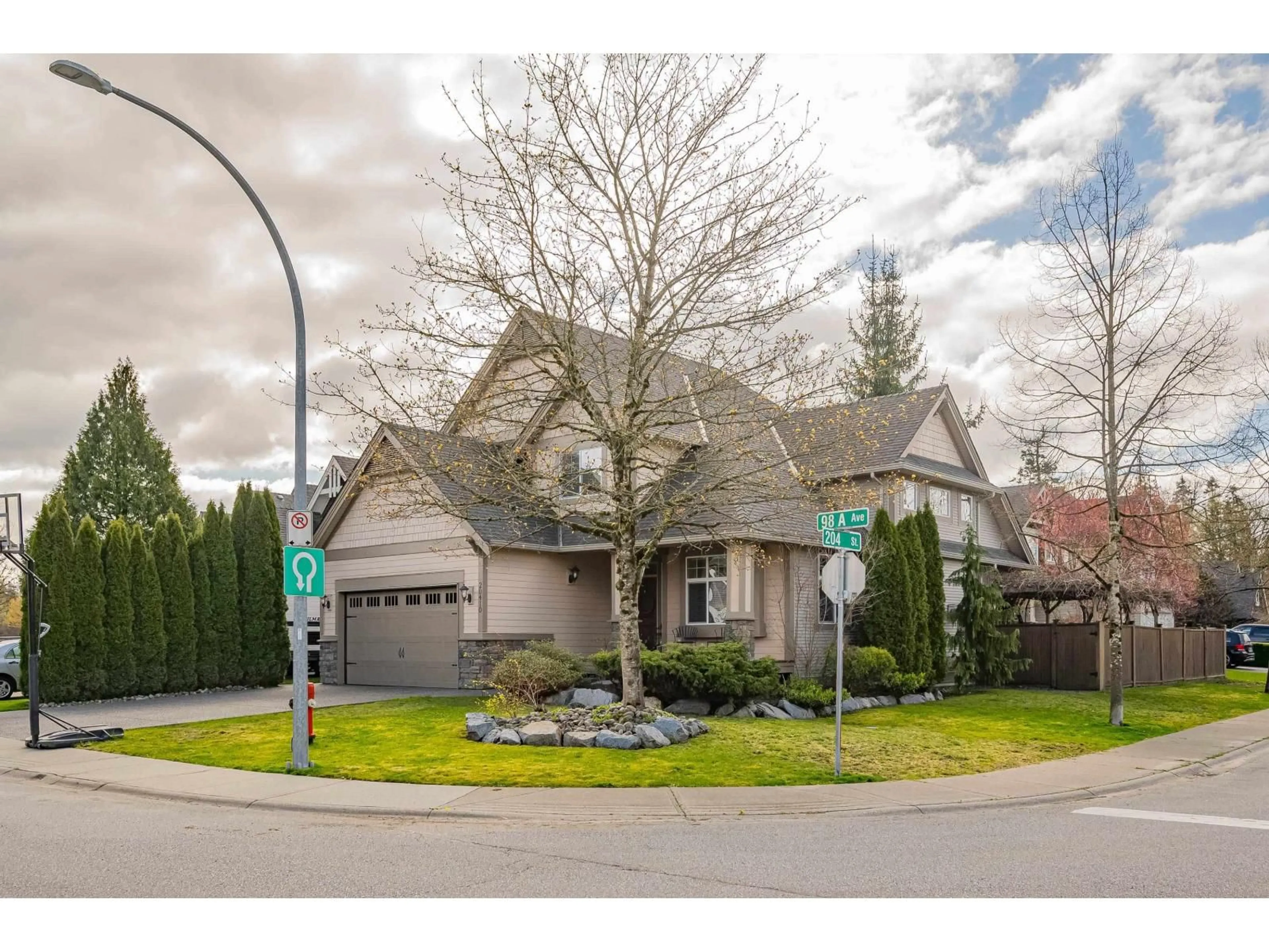 Home with brick exterior material, street for 20410 98A AVENUE, Langley British Columbia V1M0A6