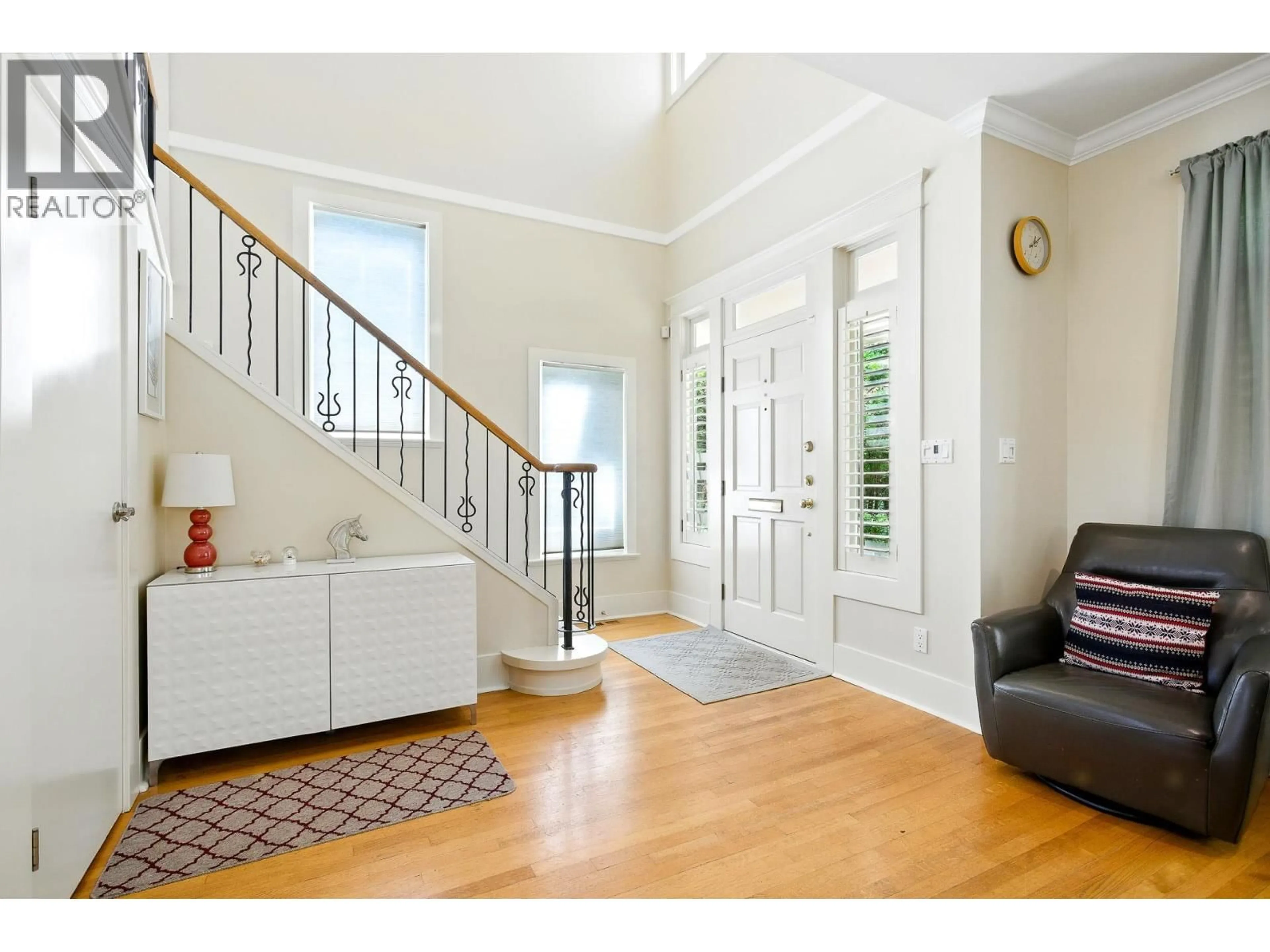 Indoor entryway for 4420 COLLINGWOOD STREET, Vancouver British Columbia V6S2B1