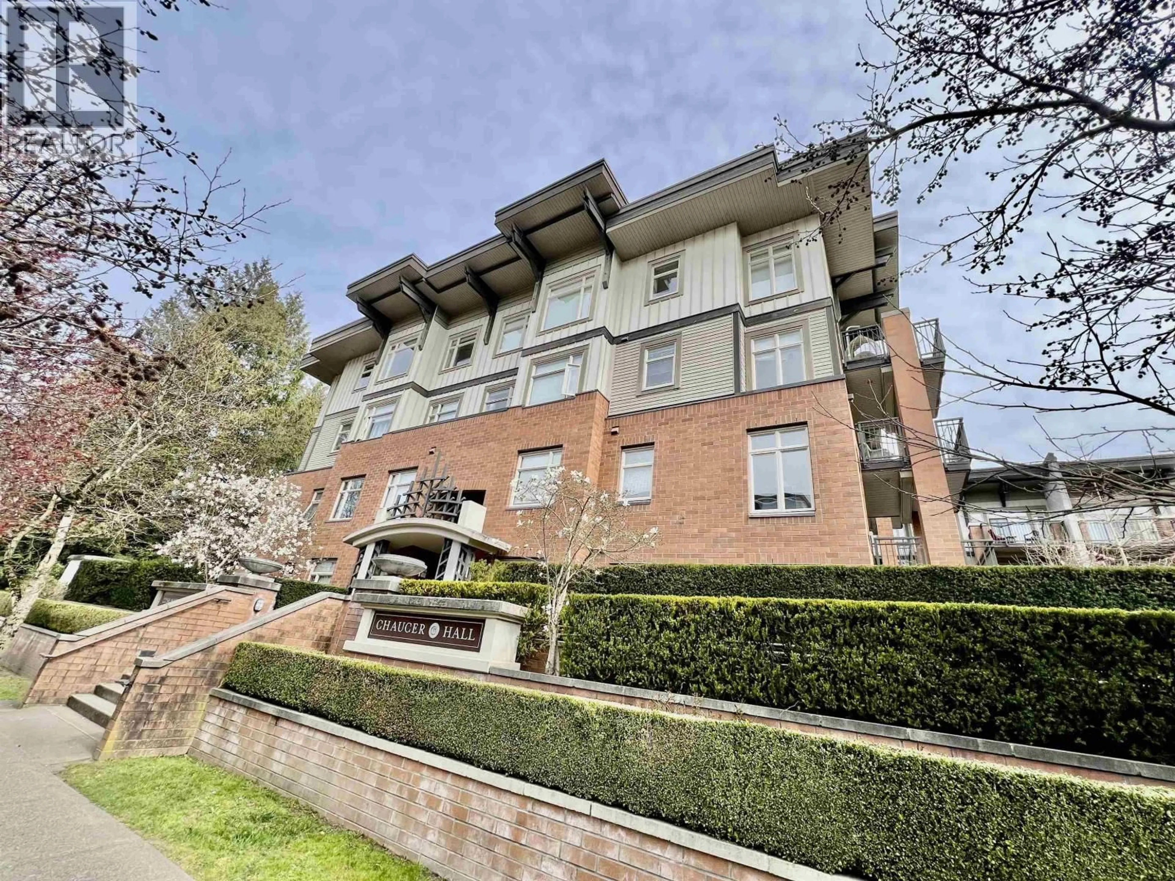 A pic from outside/outdoor area/front of a property/back of a property/a pic from drone, building for 120 - 2250 WESBROOK MALL, Vancouver British Columbia V6T0A6