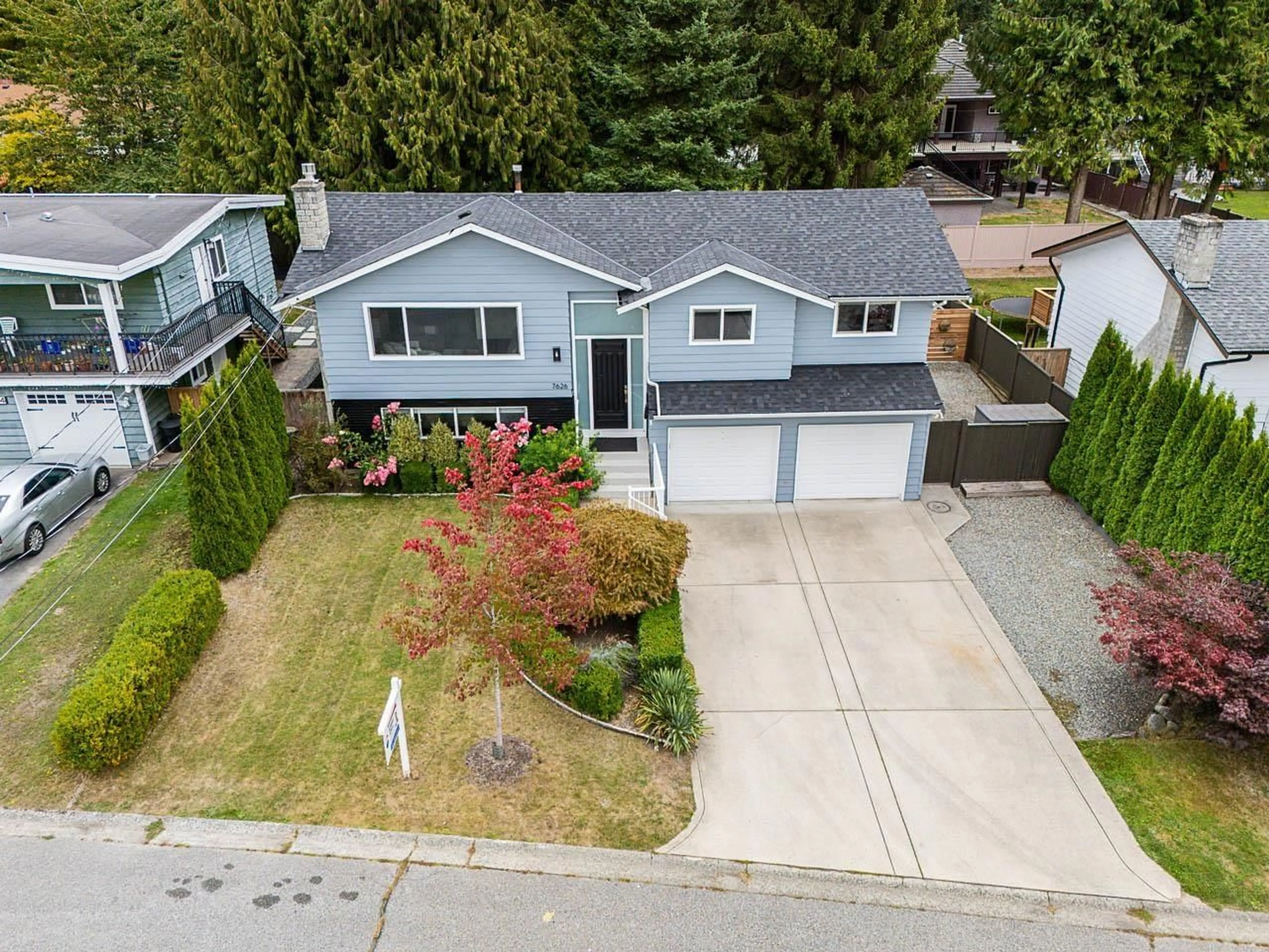 A pic from outside/outdoor area/front of a property/back of a property/a pic from drone, street for 7626 116A STREET, Delta British Columbia V4C5Y2