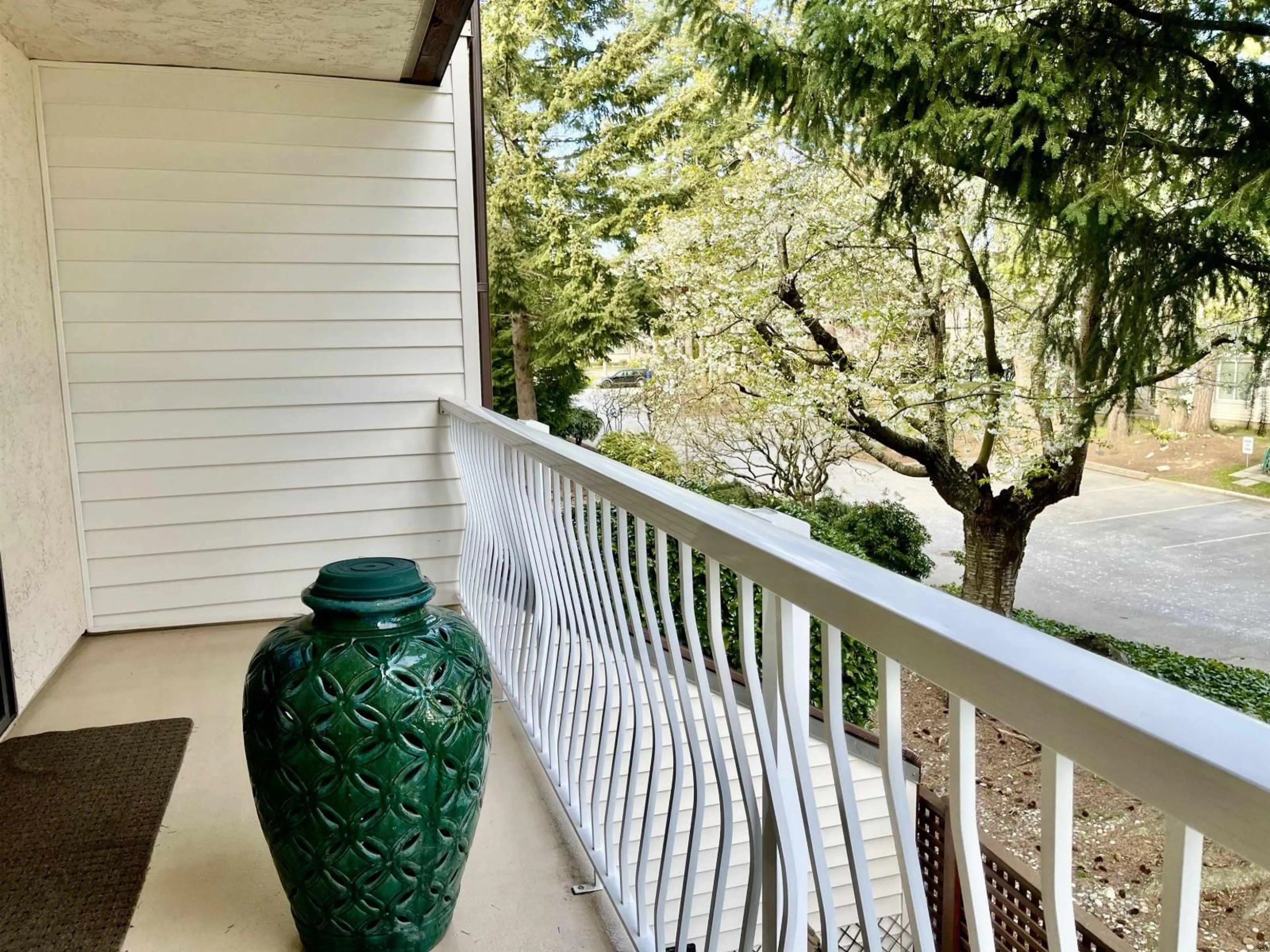 Balcony in the apartment, water/lake/river/ocean view for 217 - 12890 17 AVENUE, Surrey British Columbia V4A1T5