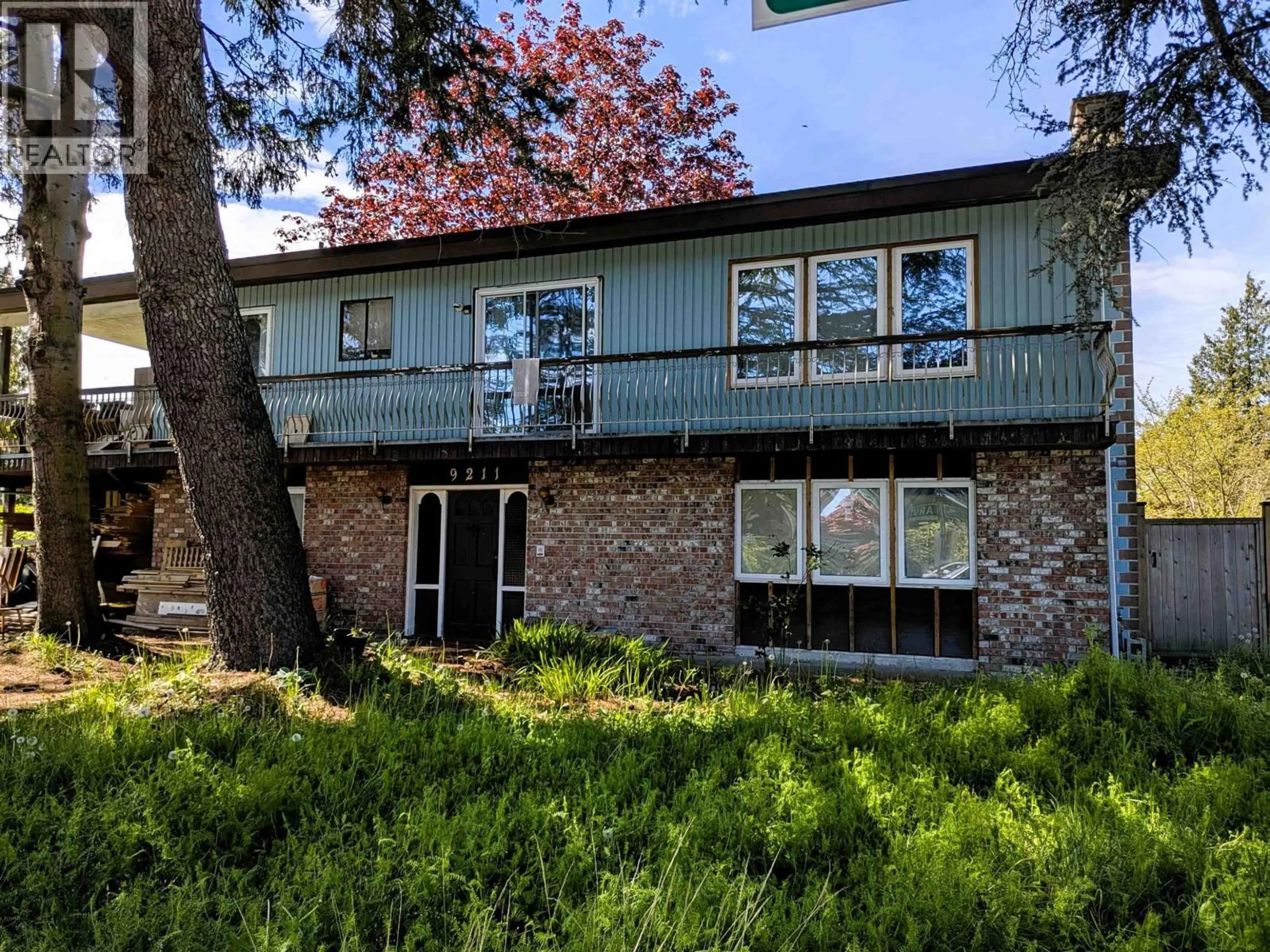 Home with vinyl exterior material, building for 9211 ARVIDA DRIVE, Richmond British Columbia V7A4K5