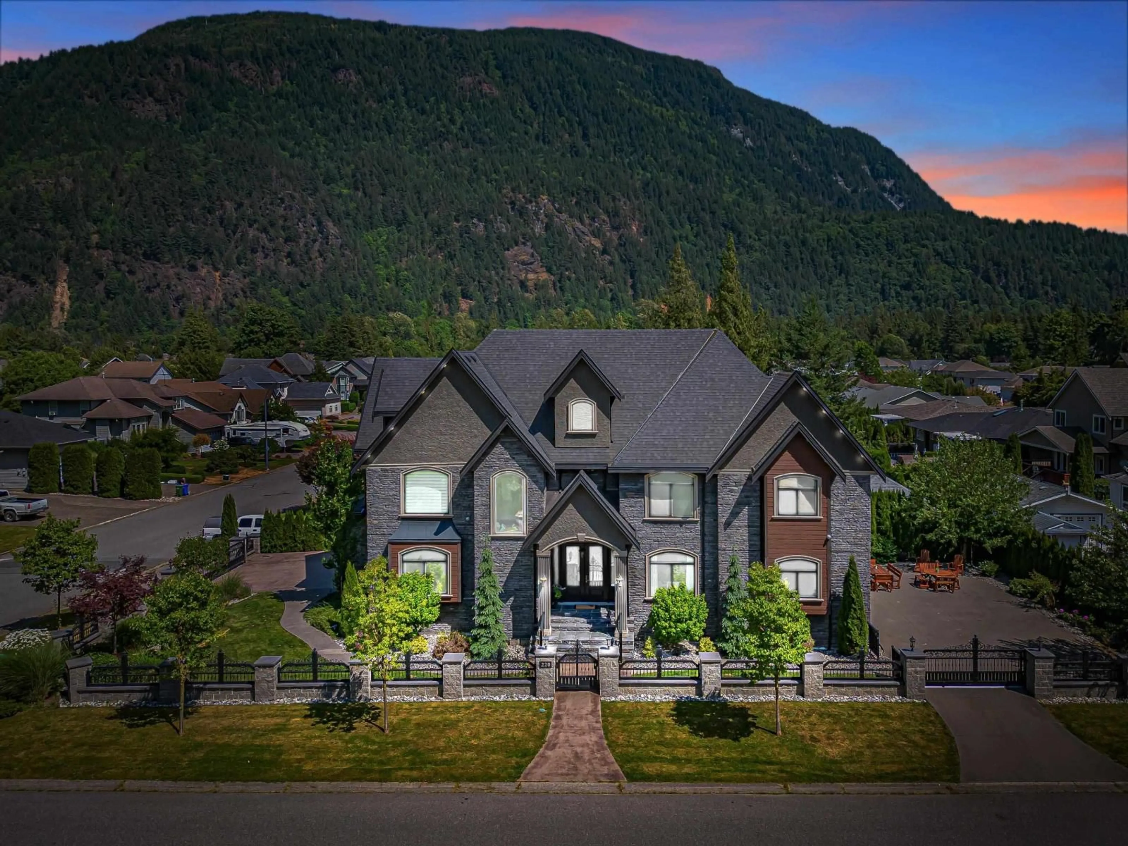 A pic from outside/outdoor area/front of a property/back of a property/a pic from drone, mountain view for 220 BALSAM AVENUE, Harrison Hot Springs British Columbia V0M1K0
