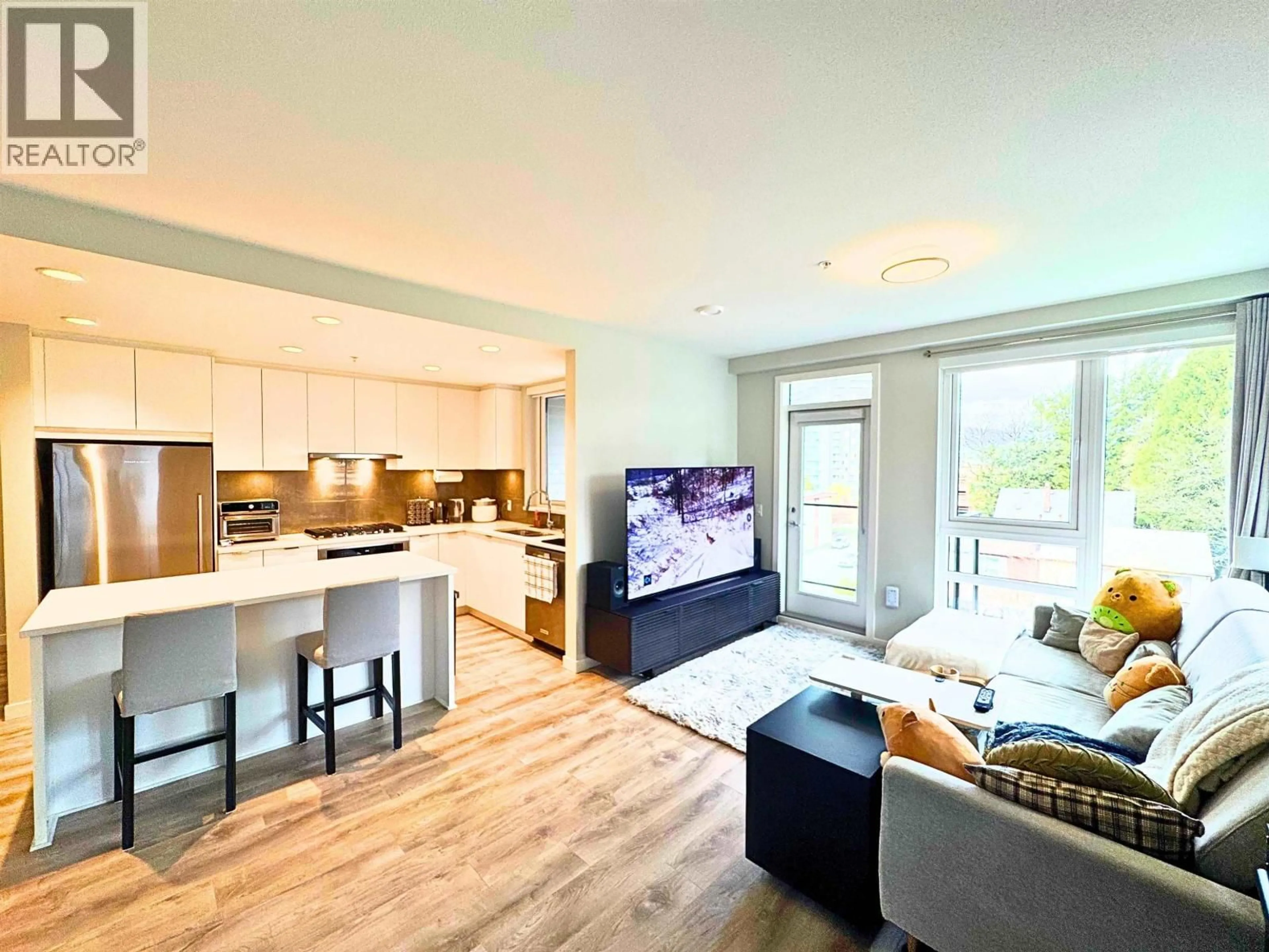 Open concept kitchen, wood/laminate floor for 420 - 615 COTTONWOOD AVENUE, Coquitlam British Columbia V3J2S5