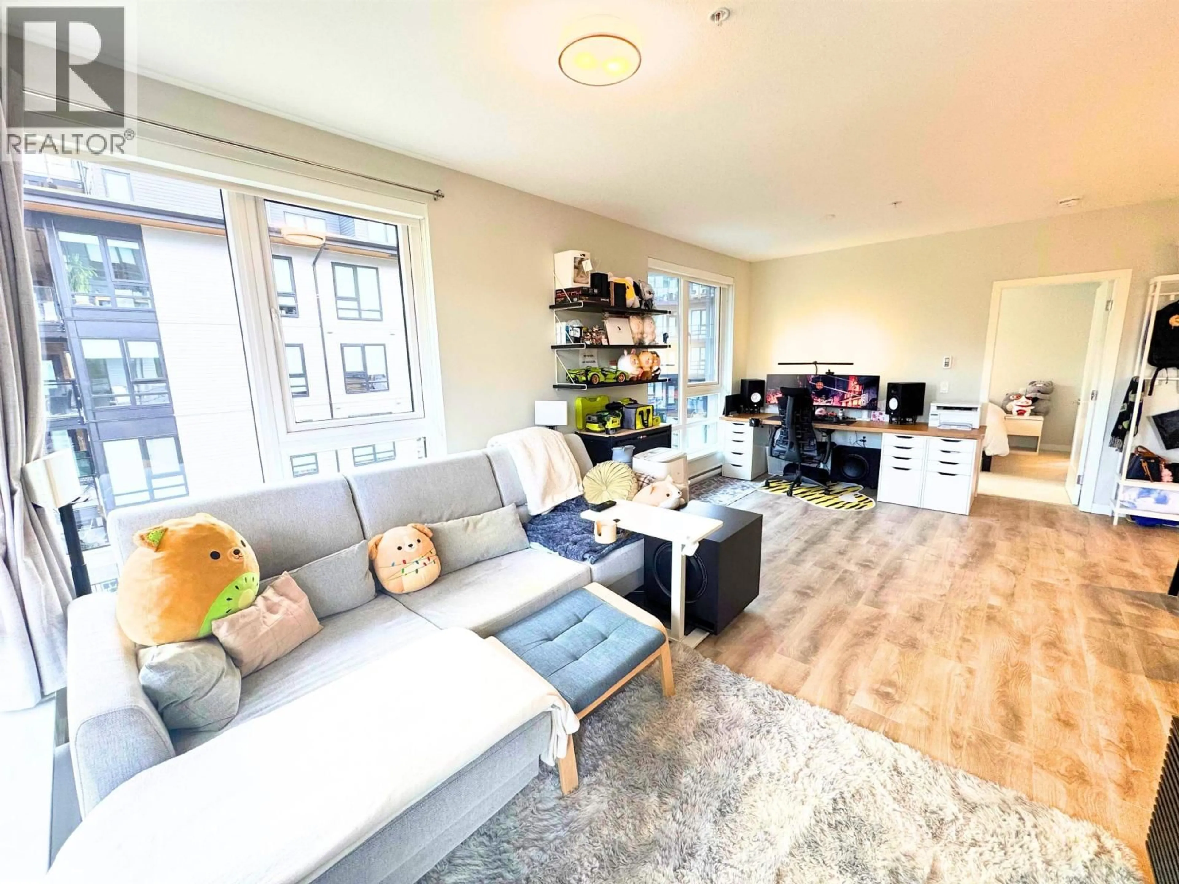 Living room with furniture, unknown for 420 - 615 COTTONWOOD AVENUE, Coquitlam British Columbia V3J2S5