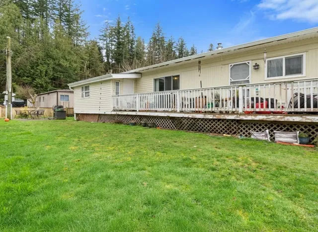 27 - 3942 COLUMBIA VALLEY ROAD, Cultus Lake 2