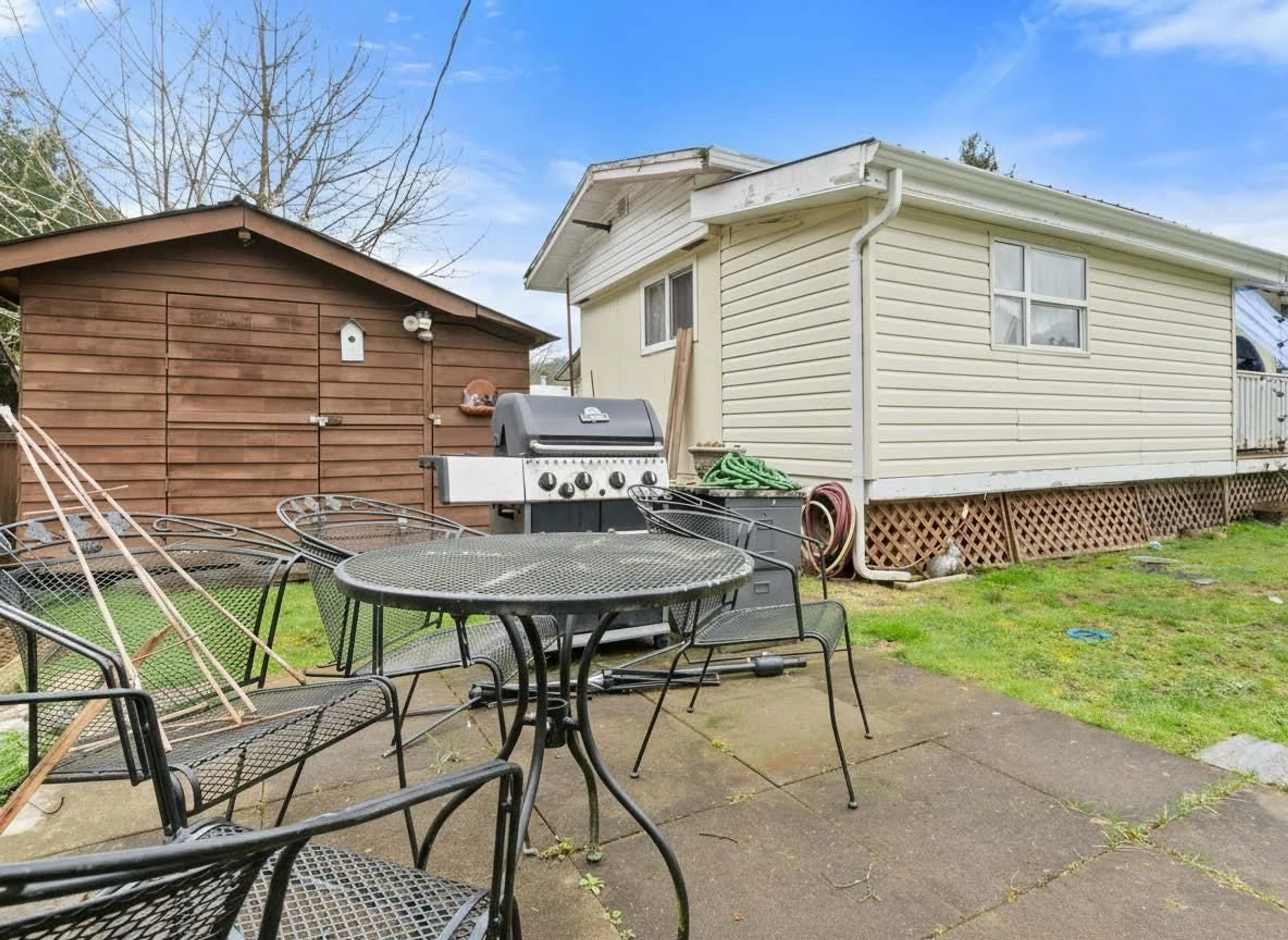 Patio, street for 27 - 3942 COLUMBIA VALLEY ROAD, Cultus Lake British Columbia V2R5B1