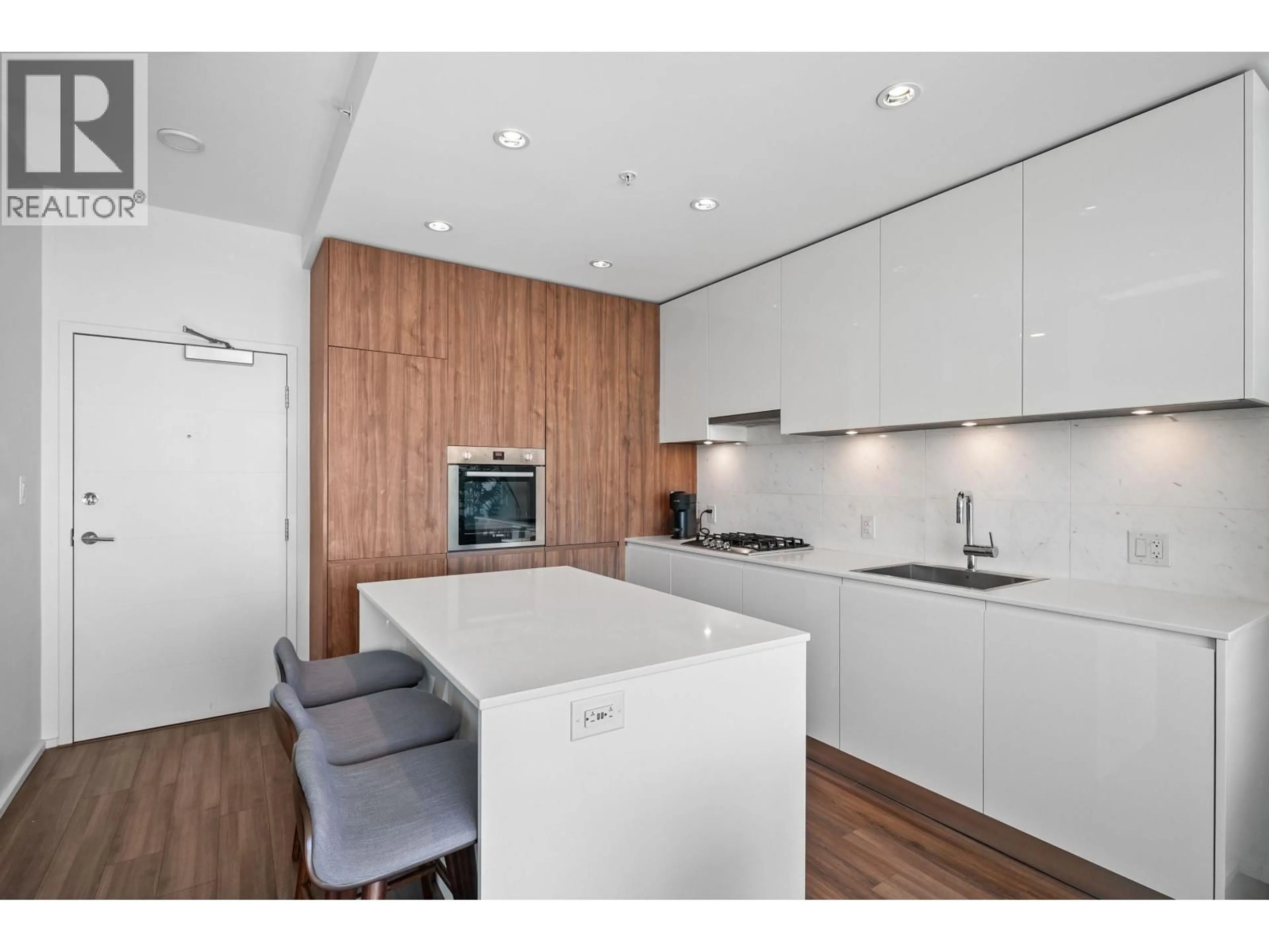 Unknown for 1804 - 4650 BRENTWOOD BOULEVARD, Burnaby British Columbia V5C0M3