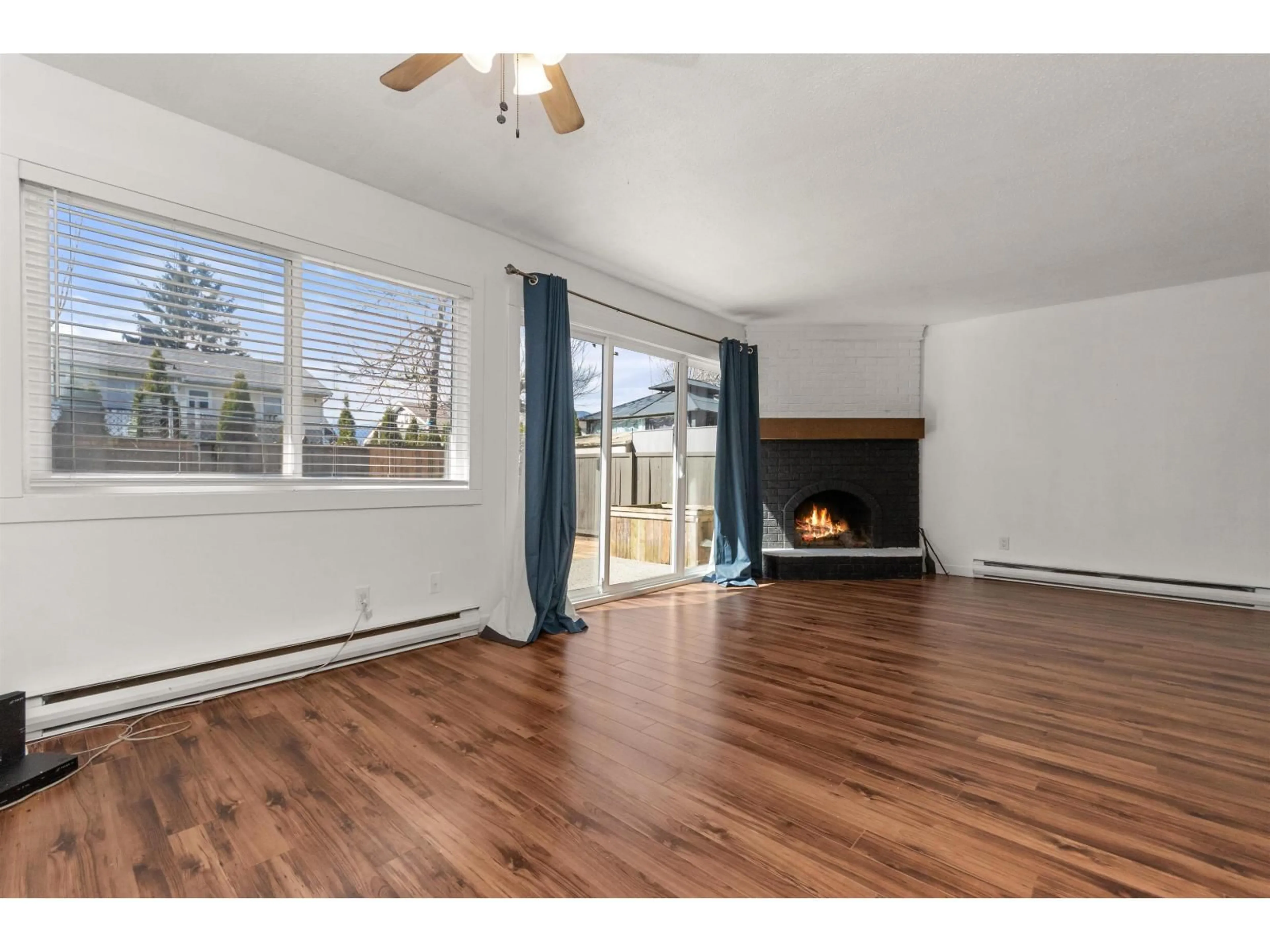 Unknown for 49 - 46689 FIRST AVENUE, Chilliwack British Columbia V2P1X5