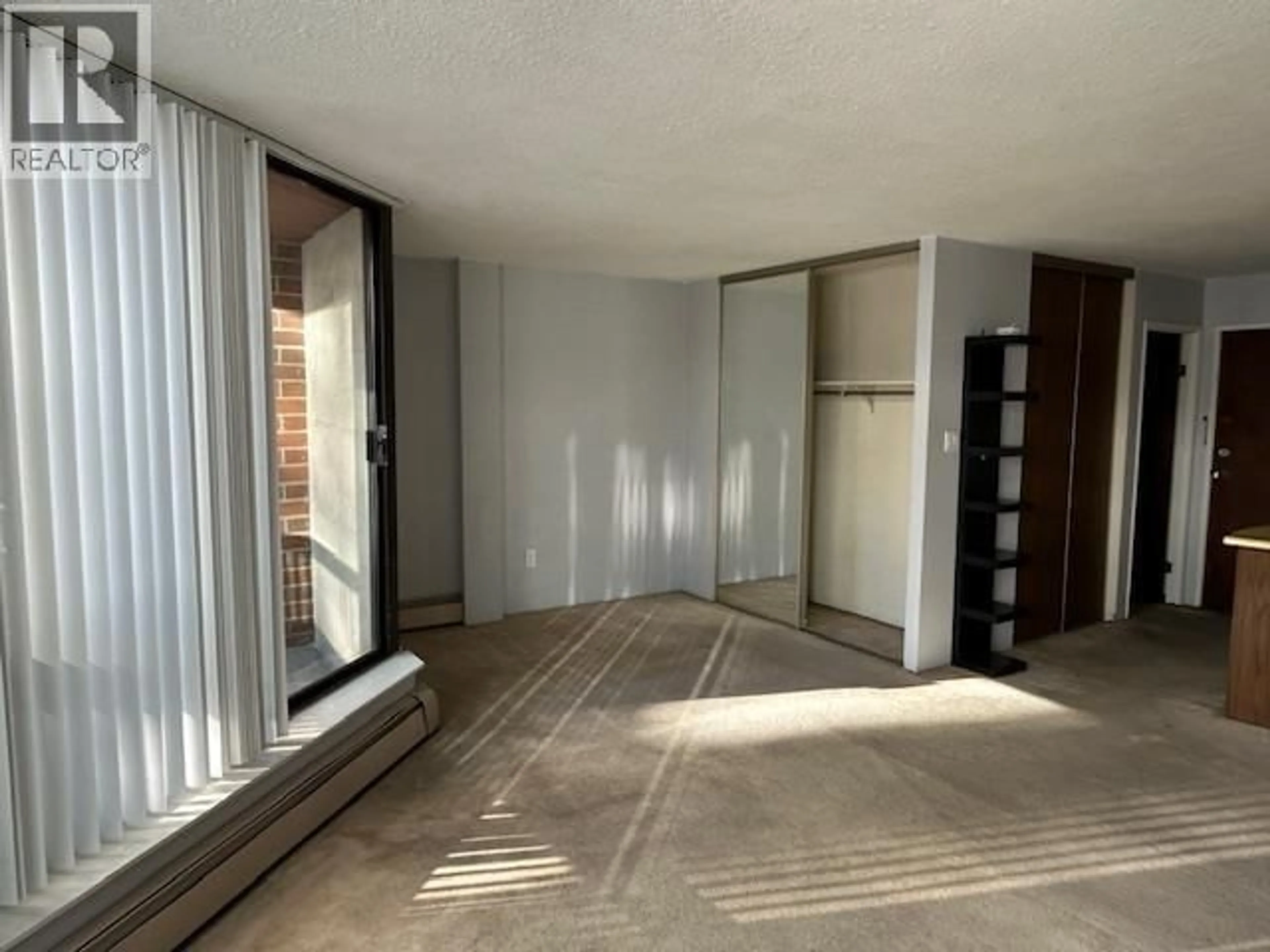 A pic of a room for 505 - 950 DRAKE STREET, Vancouver British Columbia V6Z2B9