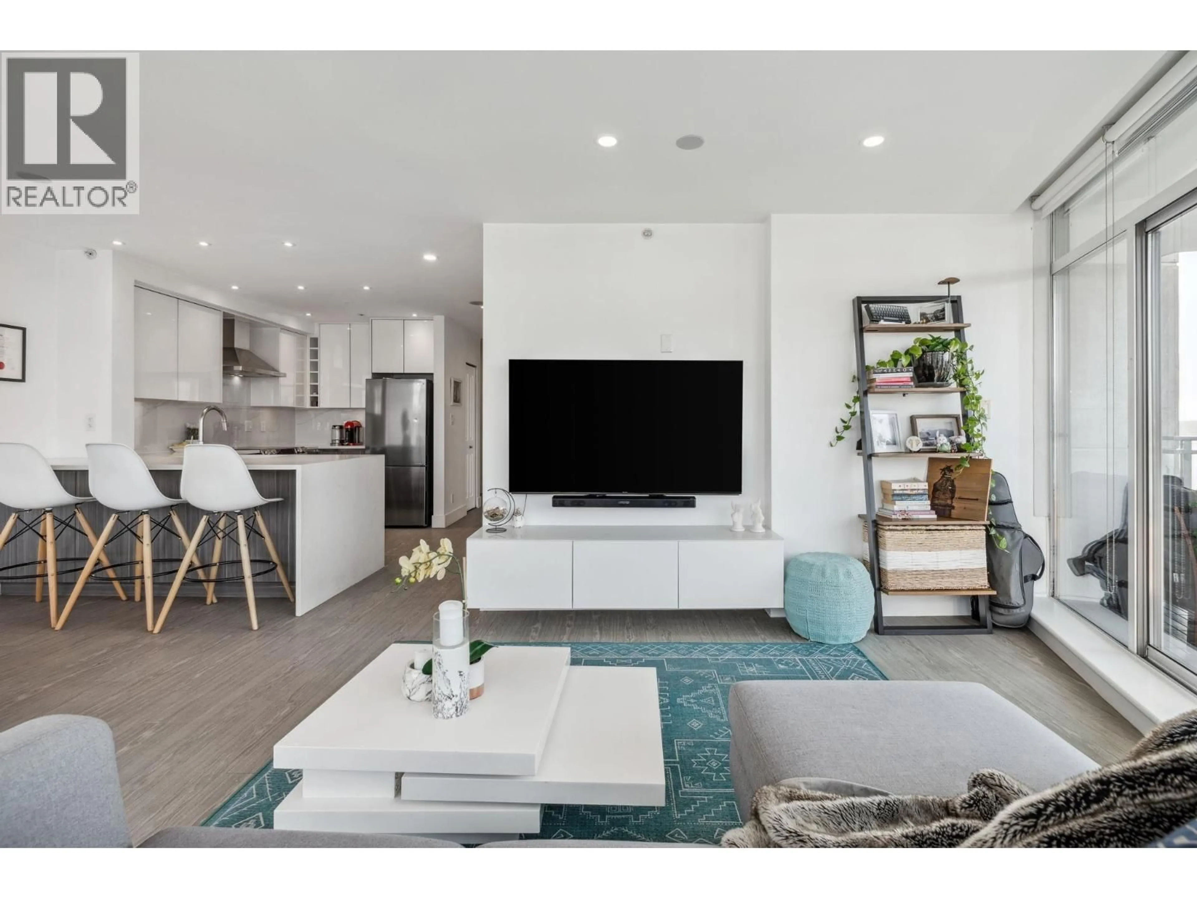 Living room with furniture, unknown for 1908 - 898 CARNARVON STREET, New Westminster British Columbia V3M0C3