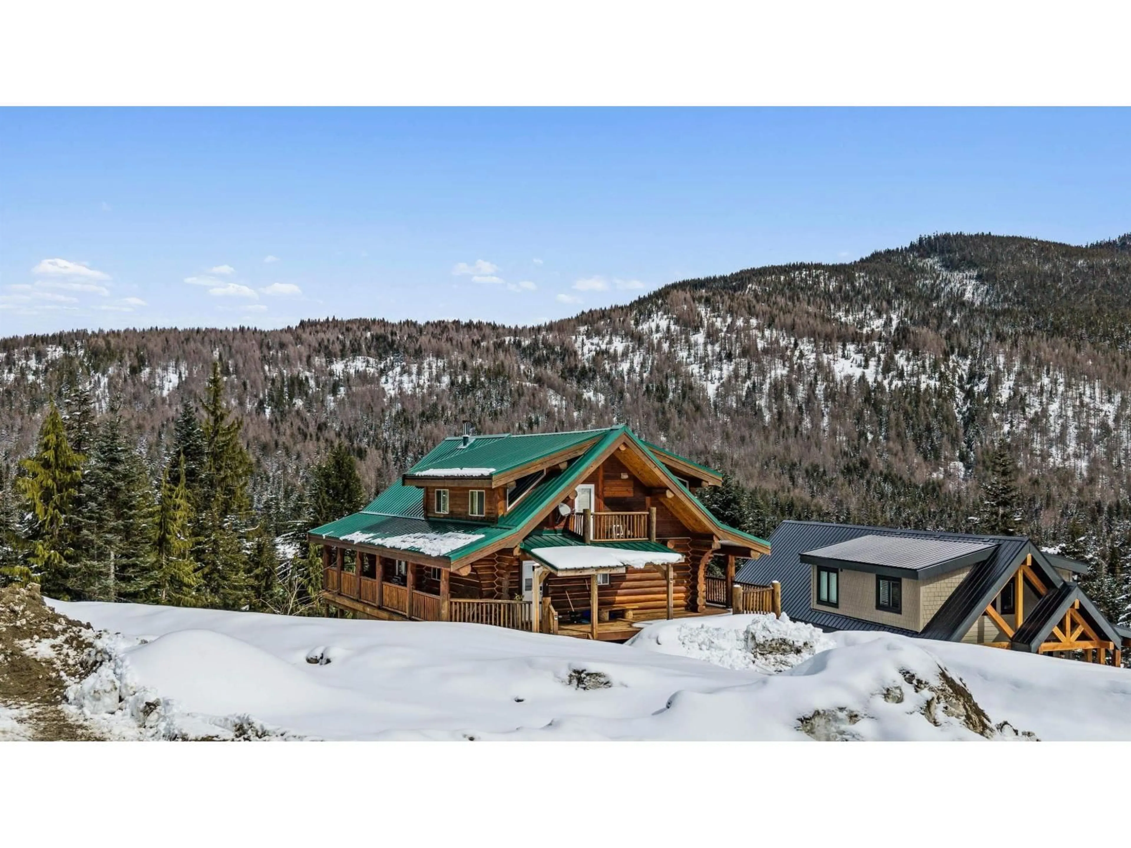 A pic from outside/outdoor area/front of a property/back of a property/a pic from drone, mountain view for 20758 EDELWEISS DRIVE, Mission British Columbia V0M1A1