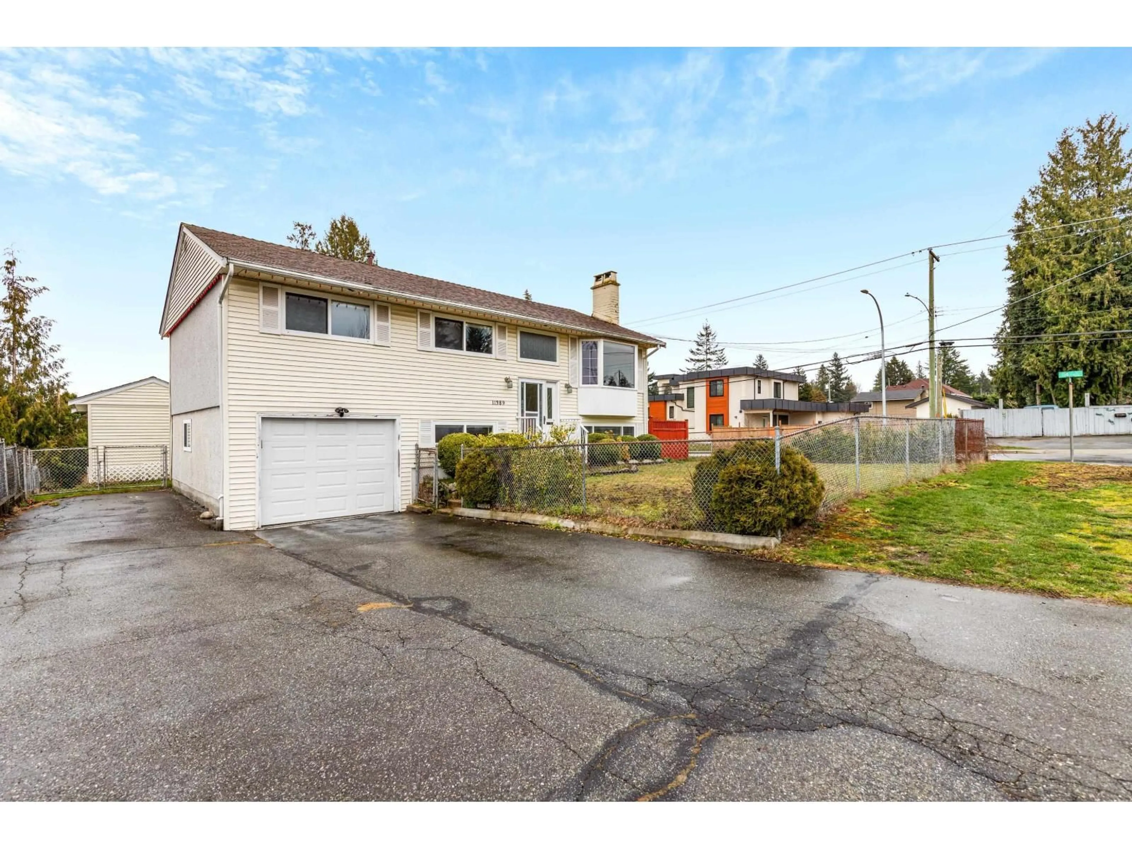 Unknown for 11389 95 AVENUE, Delta British Columbia V4C3S9