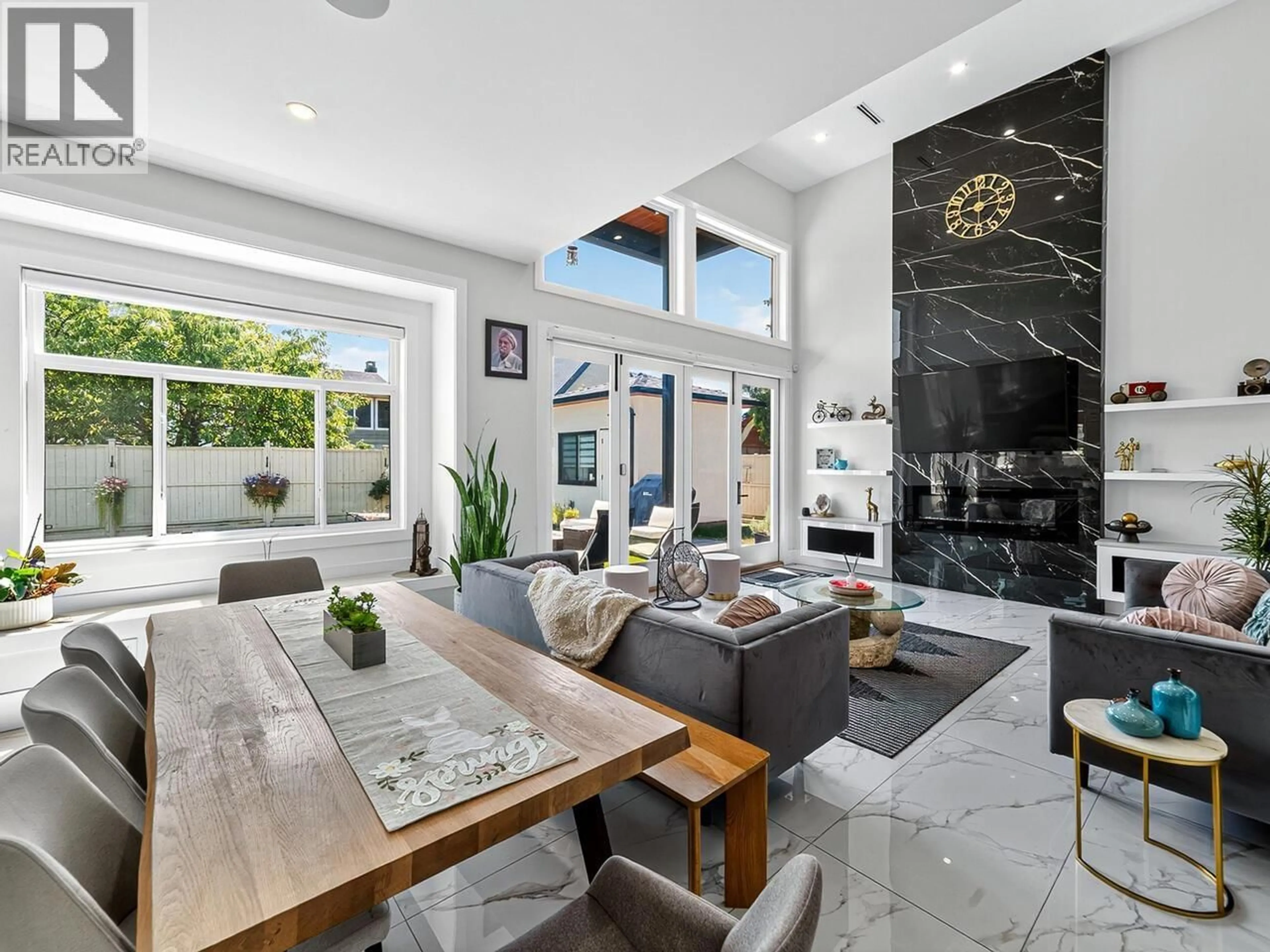 Open concept kitchen, ceramic/tile floor for 11800 KING ROAD, Richmond British Columbia V7A3B6