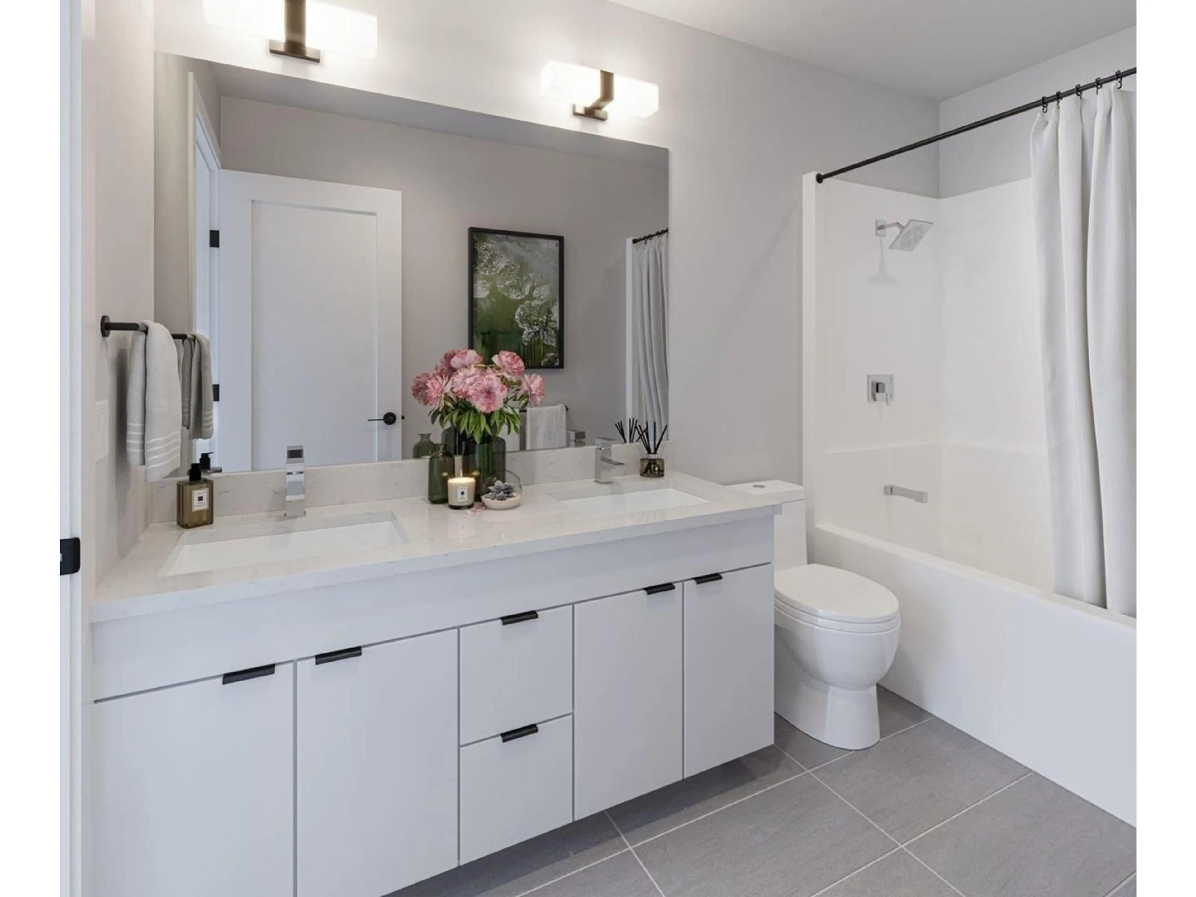 Contemporary bathroom, ceramic/tile floor for 202 - 5486 199A STREET, Langley British Columbia V3A0N6