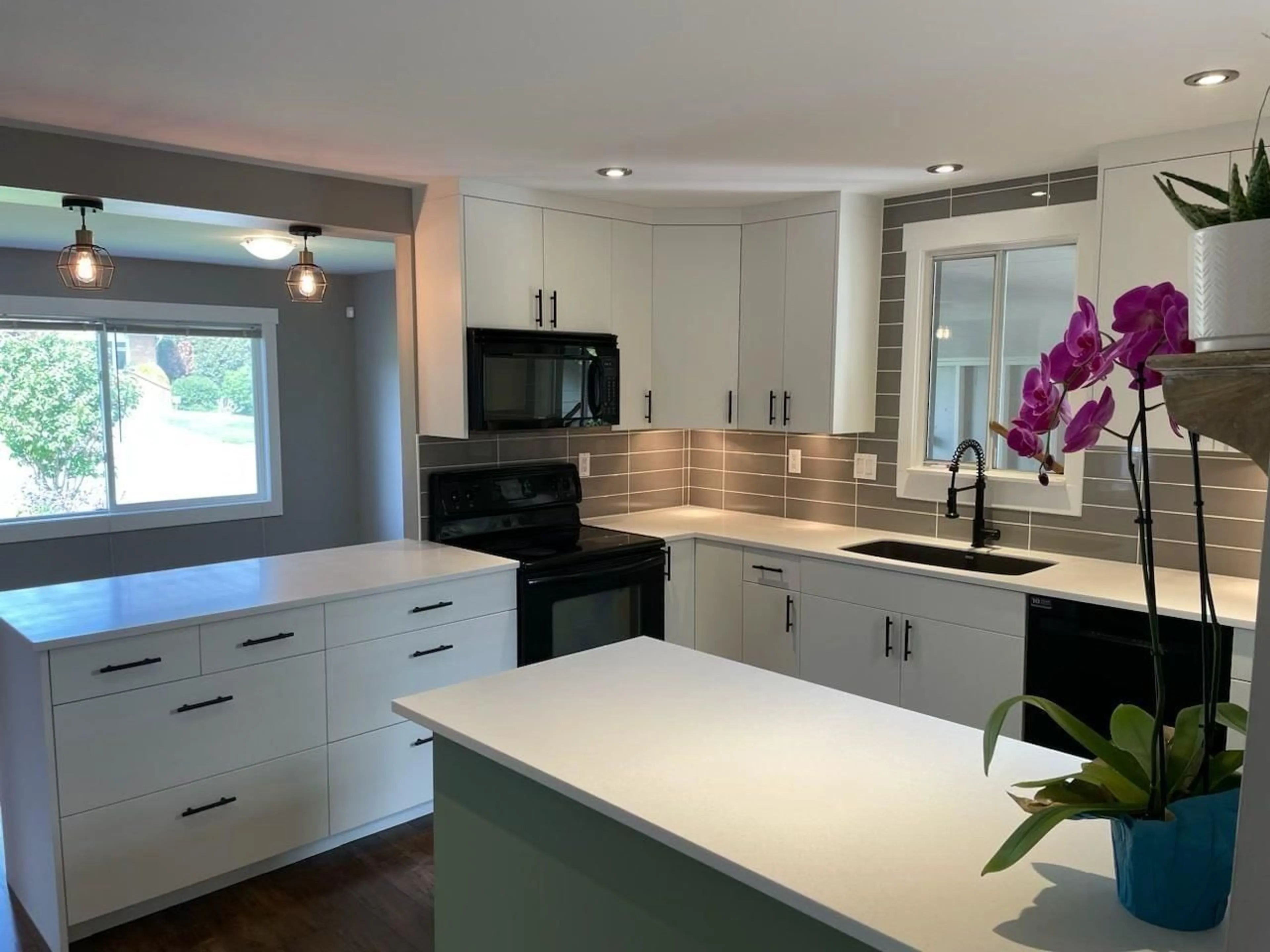 Open concept kitchen, unknown for 45602 LEWIS AVENUE, Chilliwack British Columbia V2P3C6