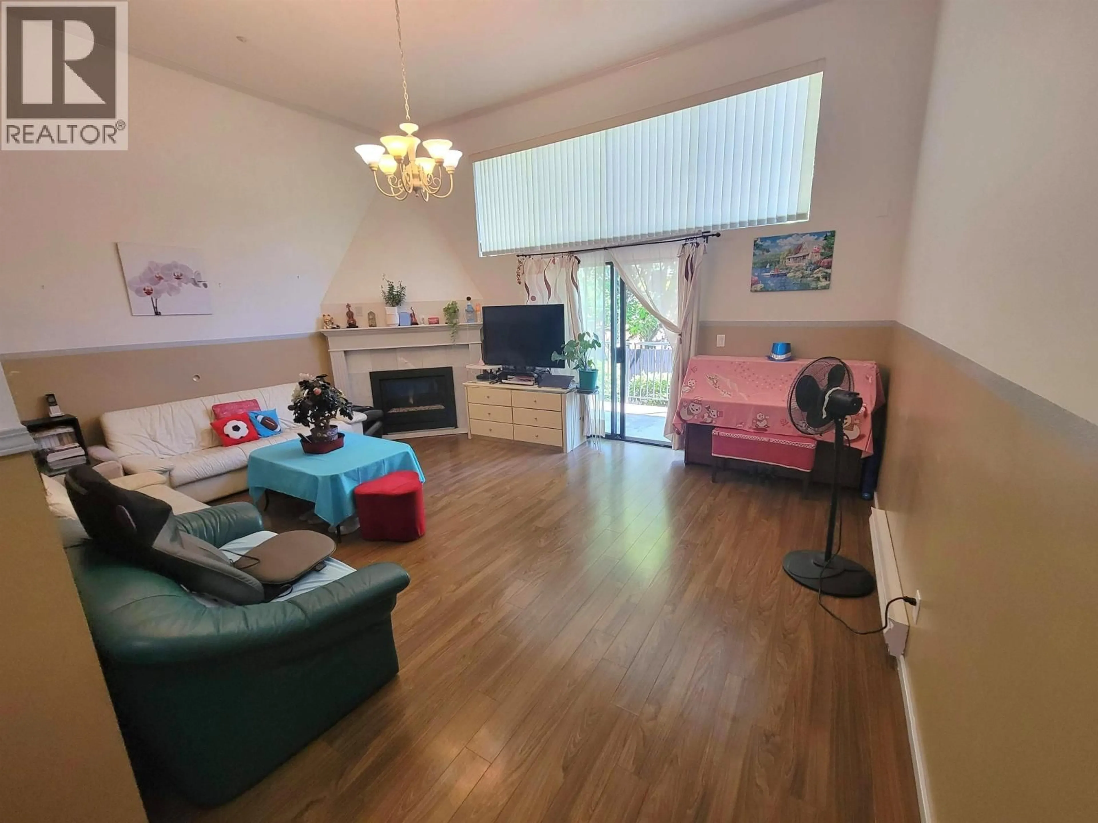 Unknown for 5 - 8591 BLUNDELL ROAD, Richmond British Columbia V6Y1K2