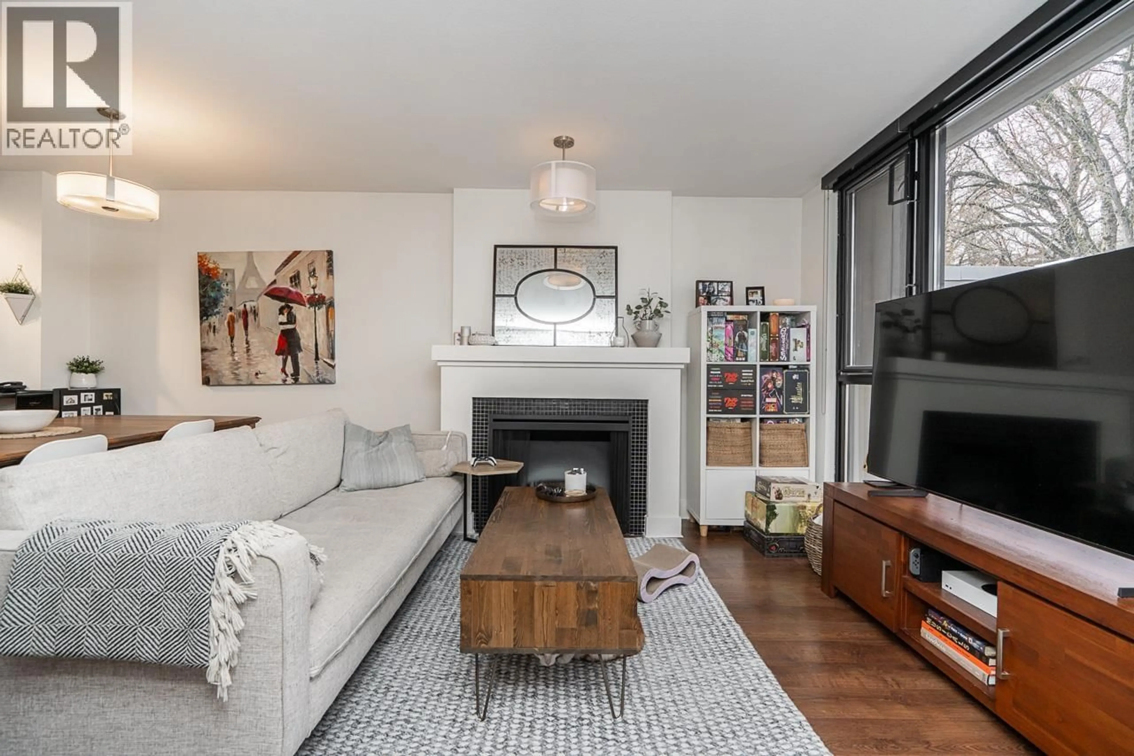 Living room with furniture, unknown for 502 - 2036 10TH AVENUE, Vancouver British Columbia V6J2B3