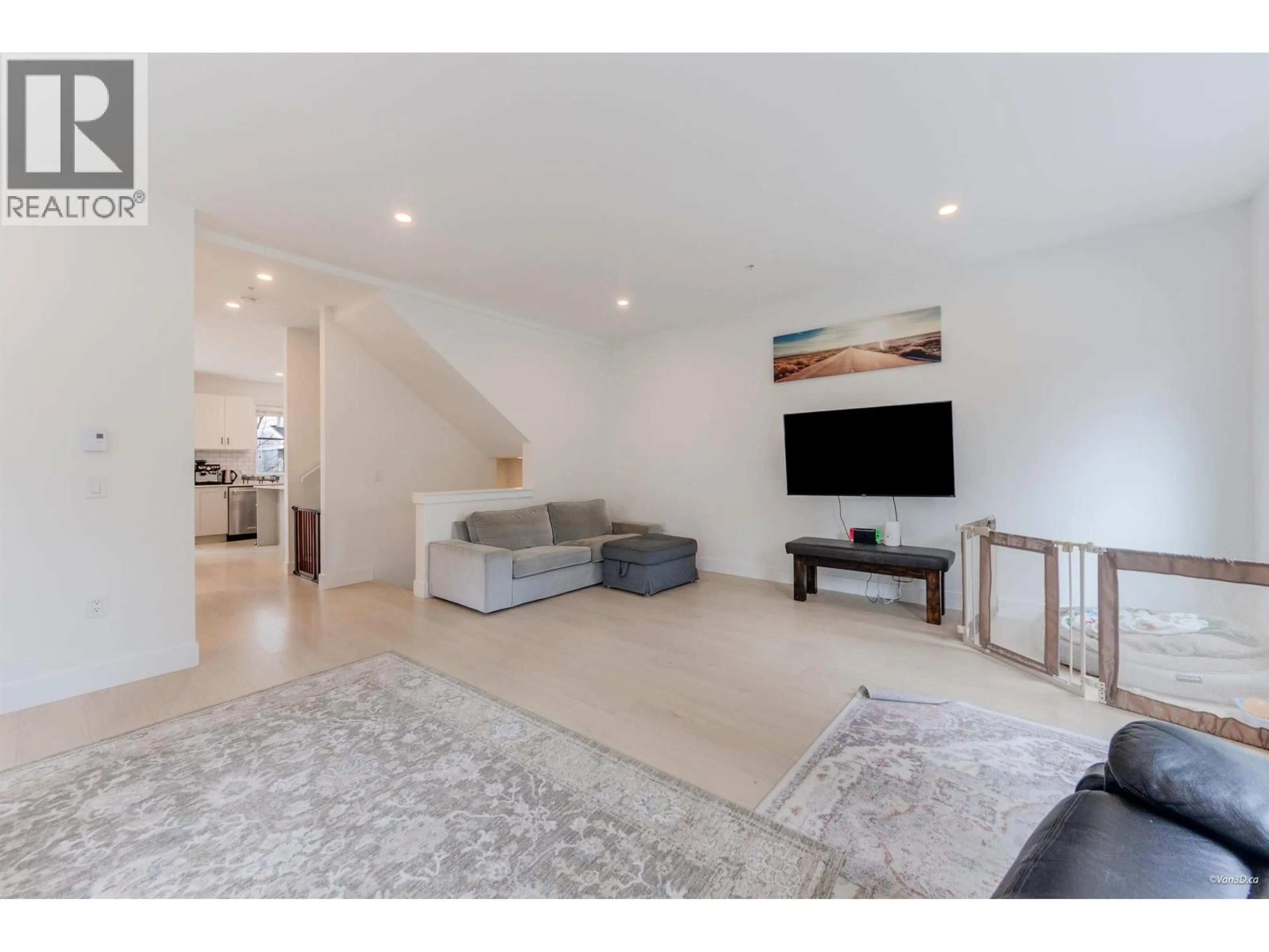 Unknown for 14 - 24021 110 AVENUE, Maple Ridge British Columbia V2W0J9