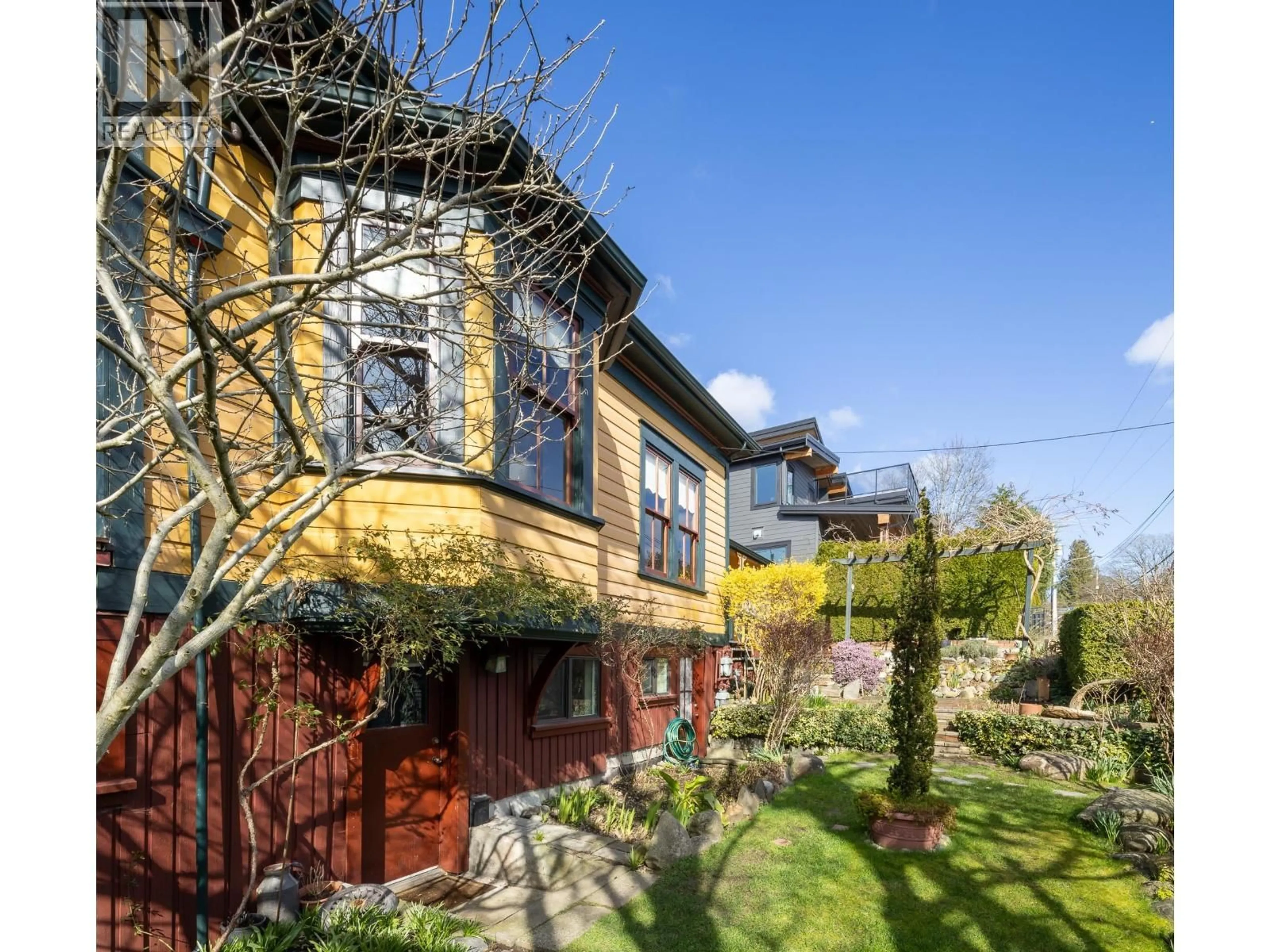 Unknown for 217 NINTH STREET, New Westminster British Columbia V3M3V4