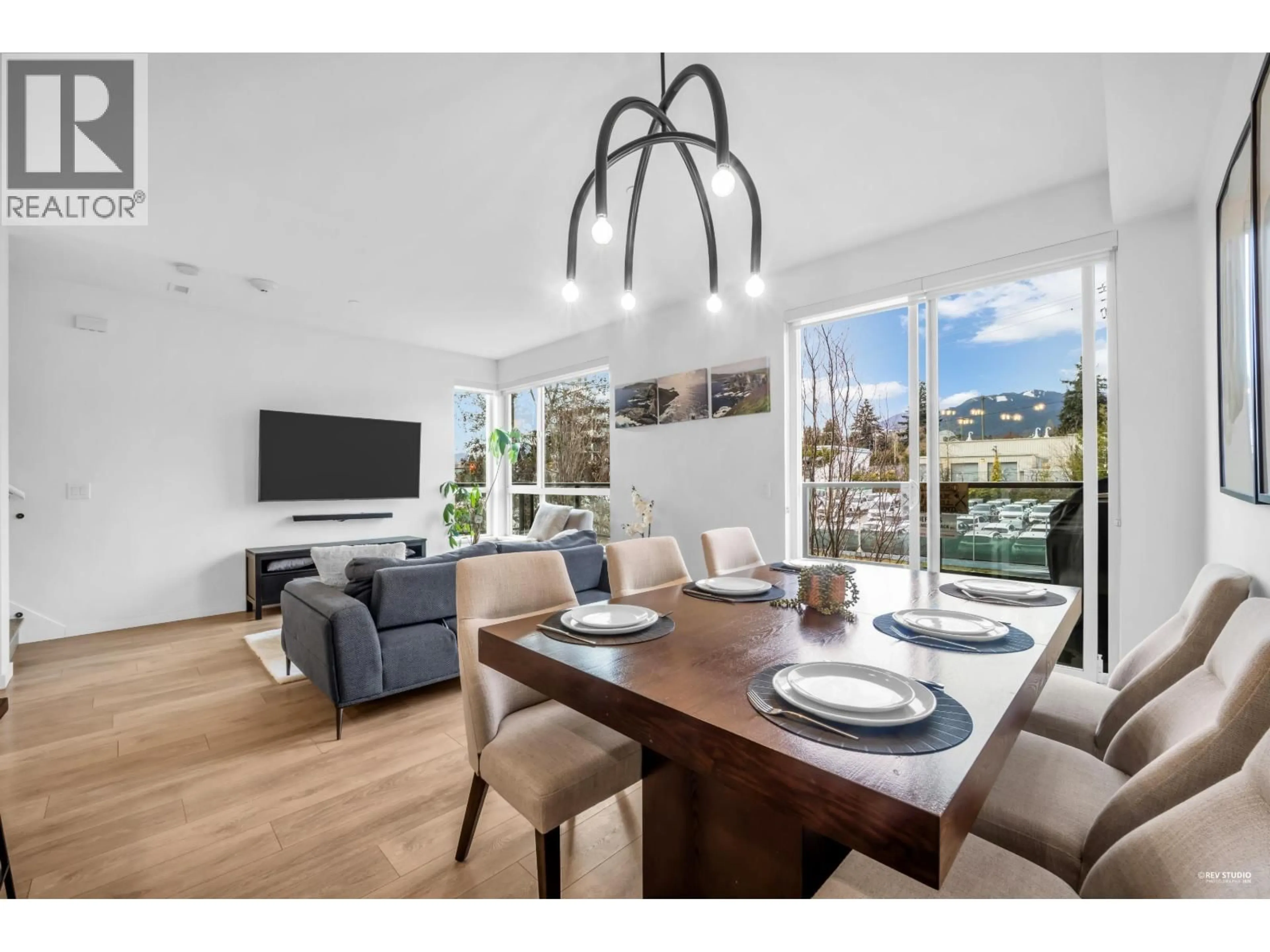 Dining room, unknown for 1 - 533 3RD STREET, North Vancouver British Columbia V7L1G4