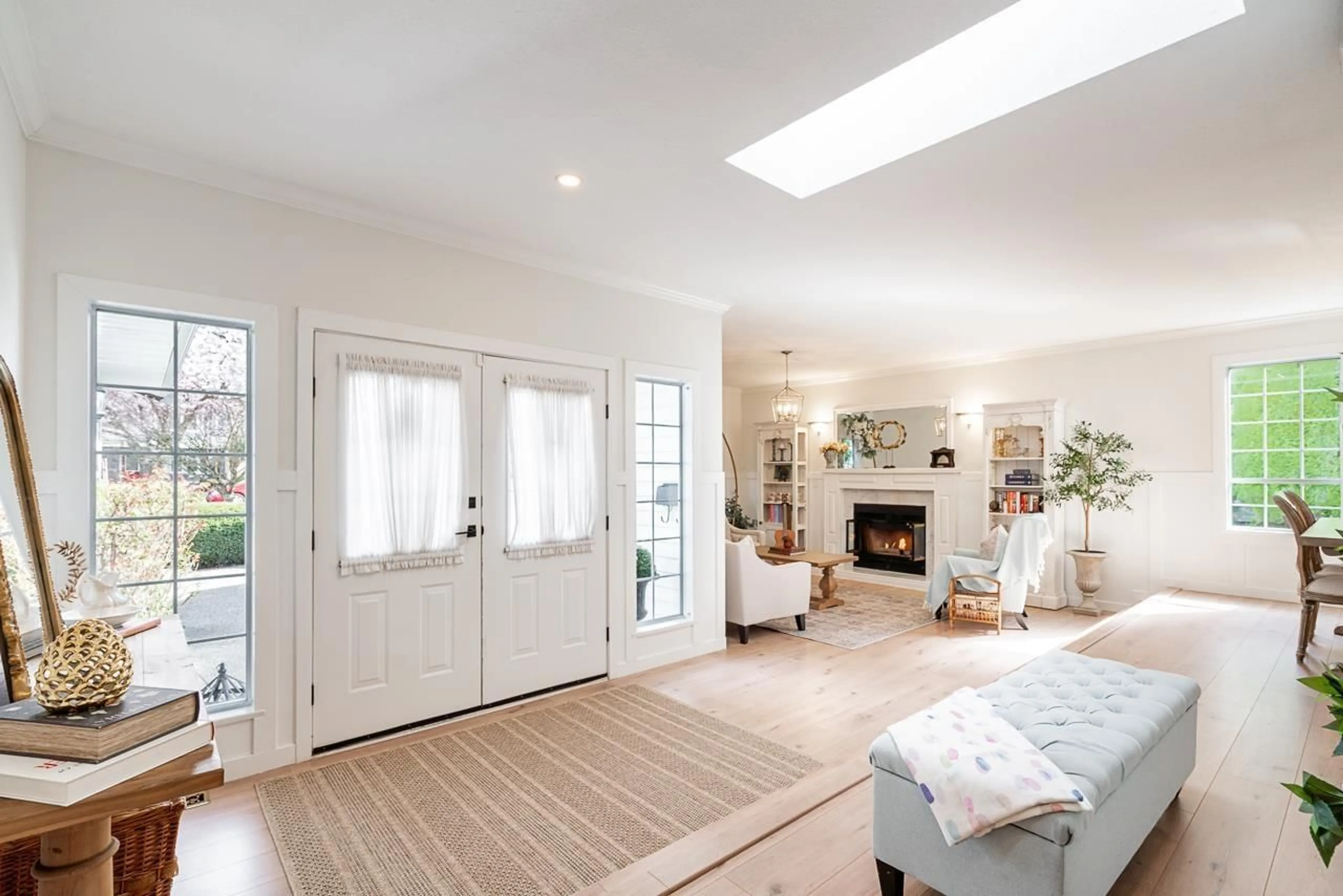 Indoor entryway for 5935 169A STREET, Surrey British Columbia V3S6Y6