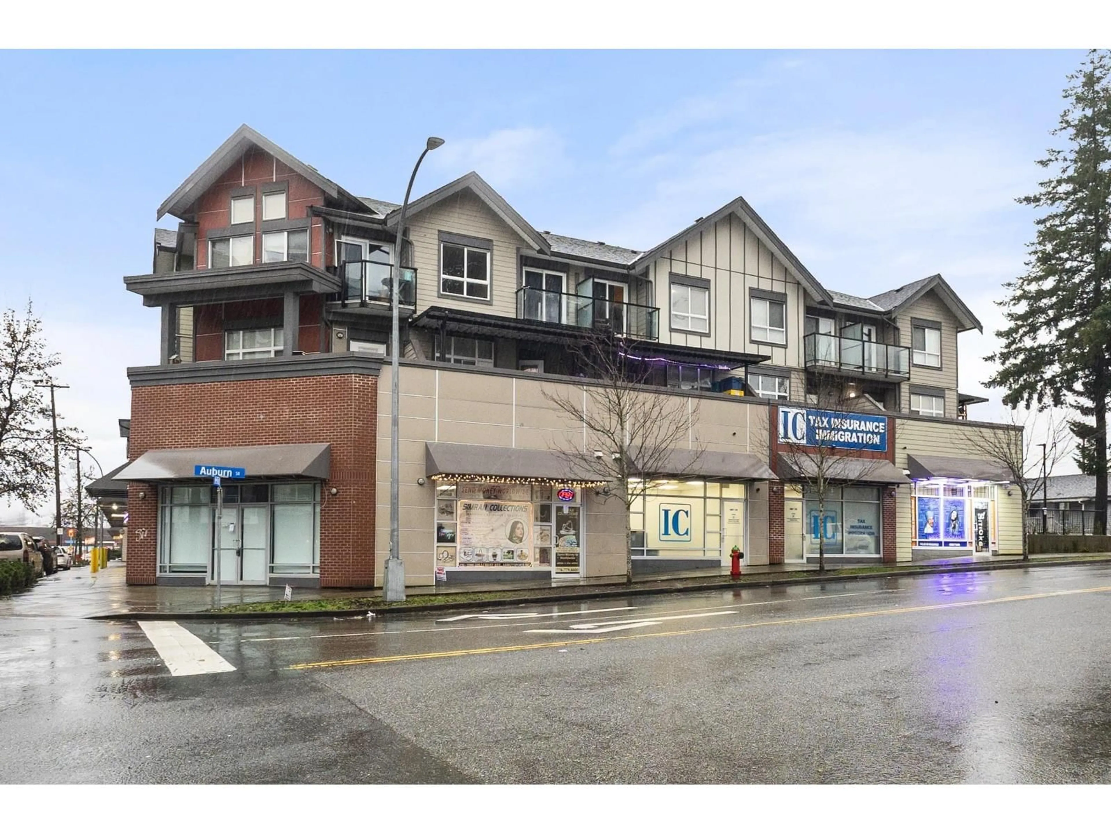 Blurry image for 228 - 32095 HILLCREST AVENUE, Abbotsford British Columbia V2T1S3