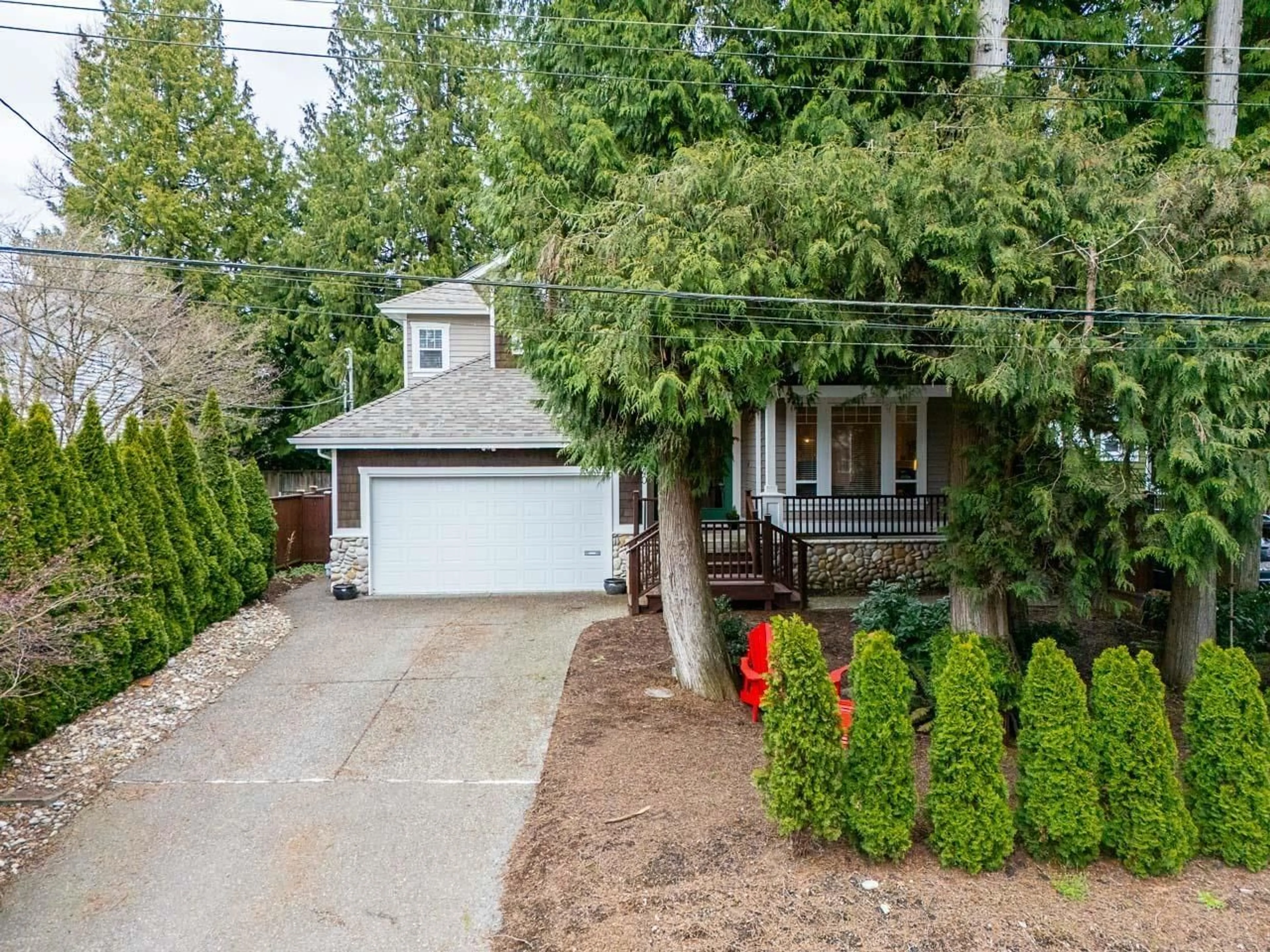 A pic from outside/outdoor area/front of a property/back of a property/a pic from drone, street for 2440 124B STREET, Surrey British Columbia V4A3N6