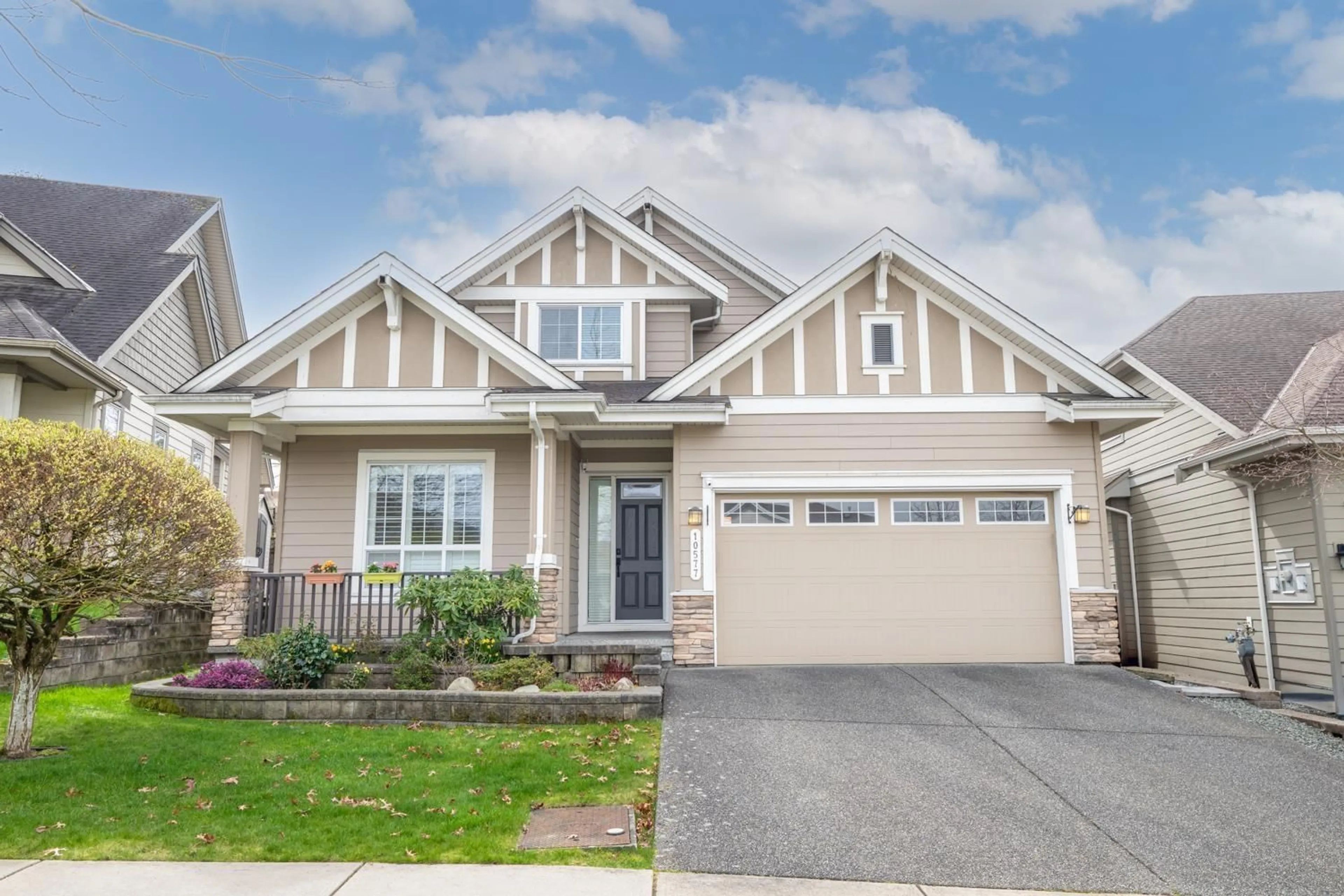 Home with vinyl exterior material, street for 10577 DELSOM CRESCENT, Delta British Columbia V4C0B6