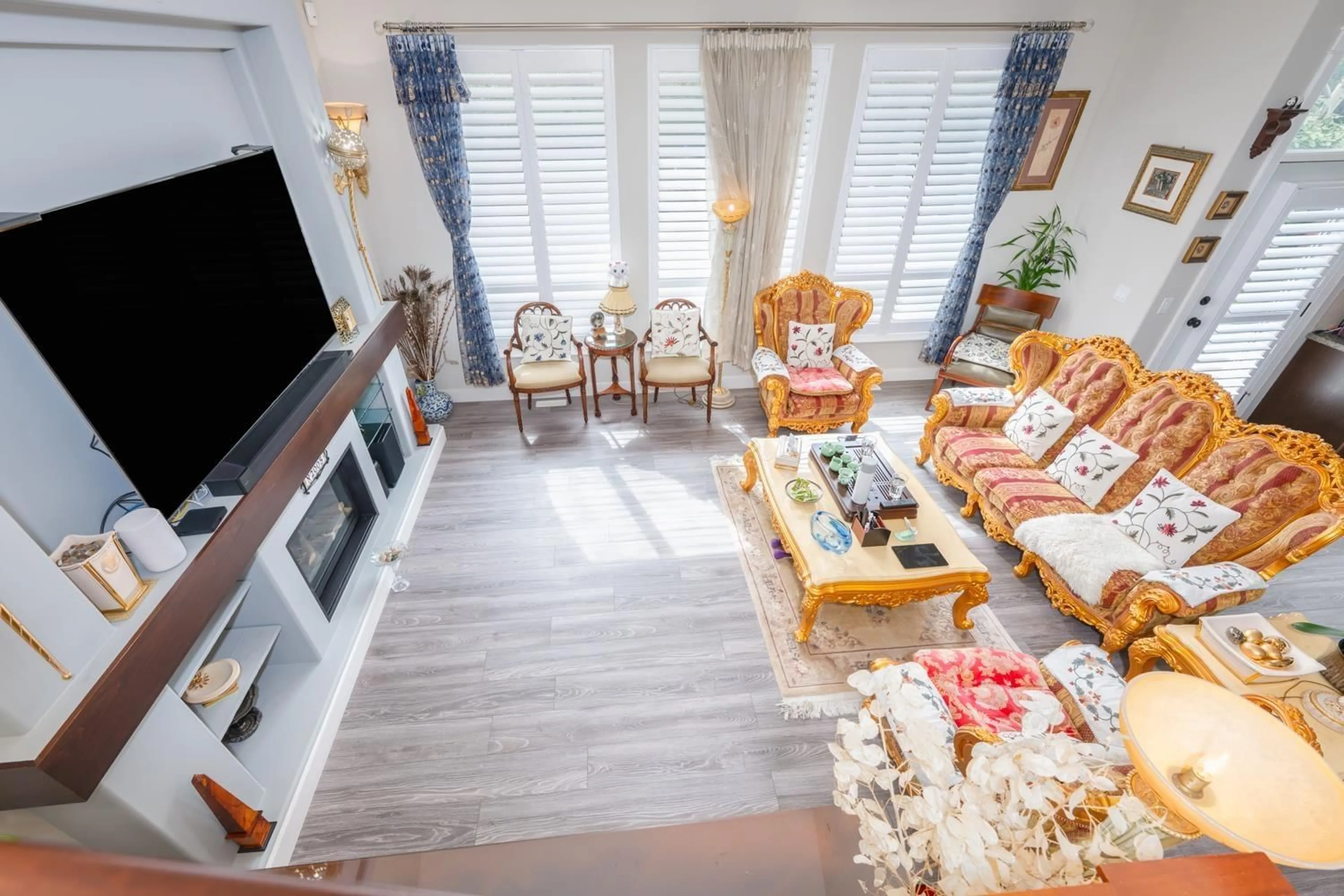 Living room with furniture, unknown for 10577 DELSOM CRESCENT, Delta British Columbia V4C0B6