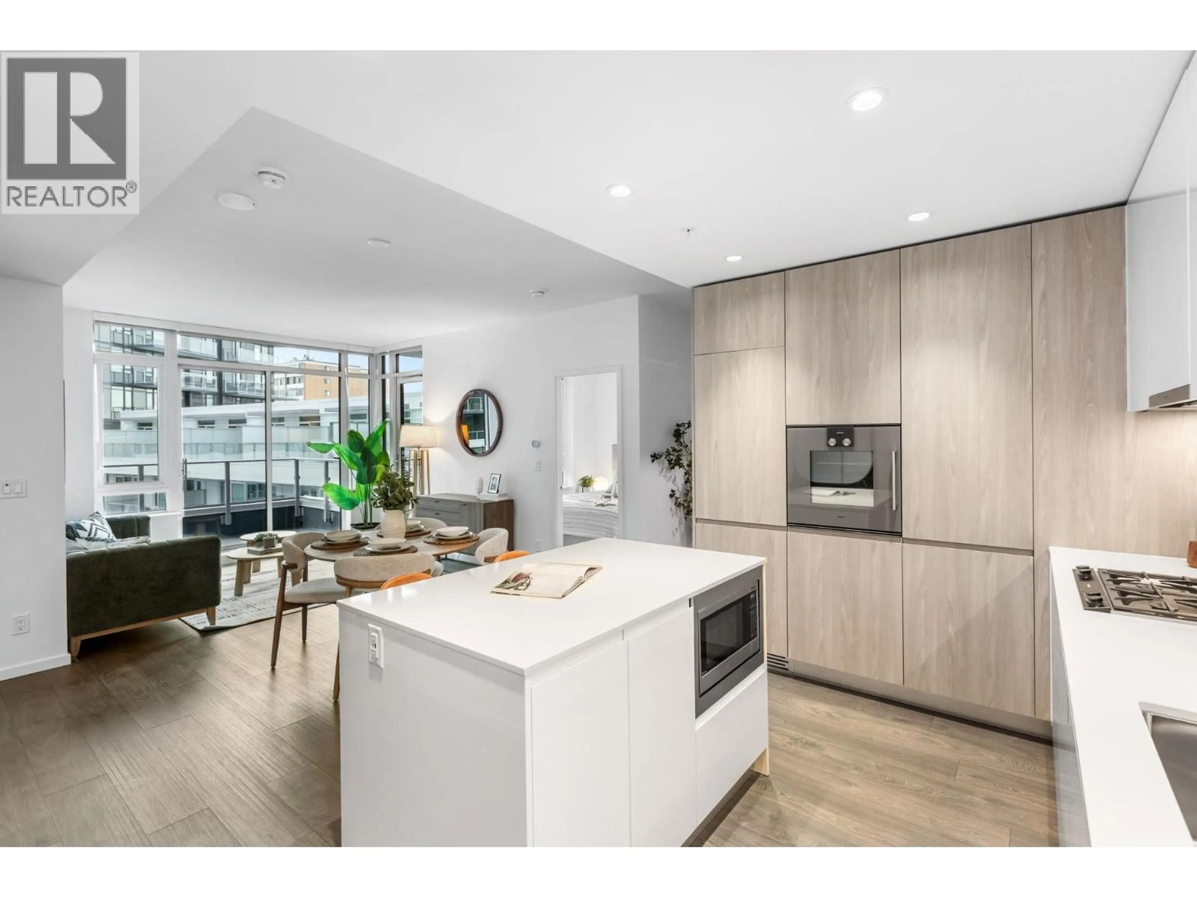 Open concept kitchen, unknown for 6300 MINORU BOULEVARD, Richmond British Columbia V6Y0N1