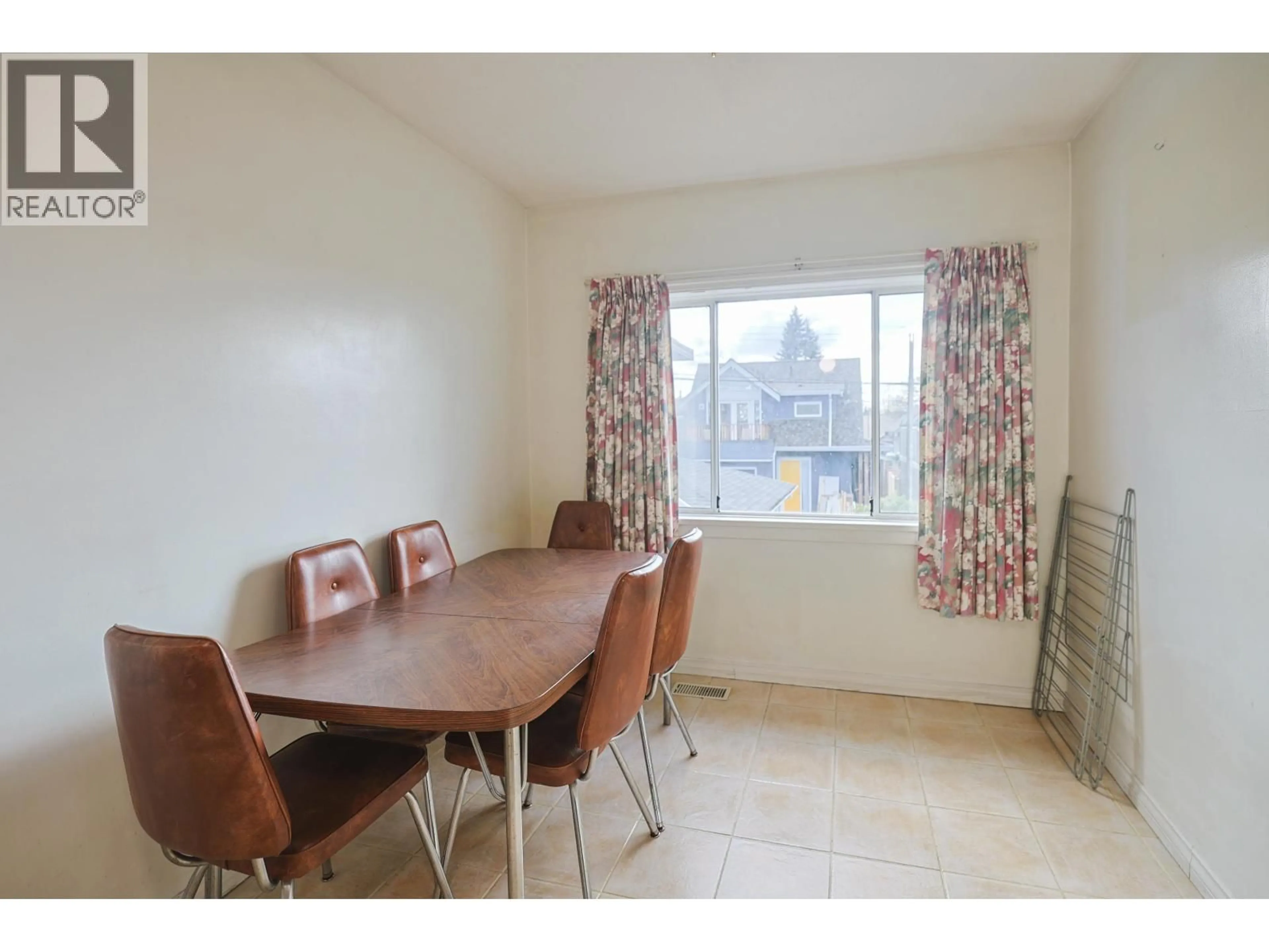 Dining room, unknown for 2584 GEORGIA STREET, Vancouver British Columbia V5K2J7