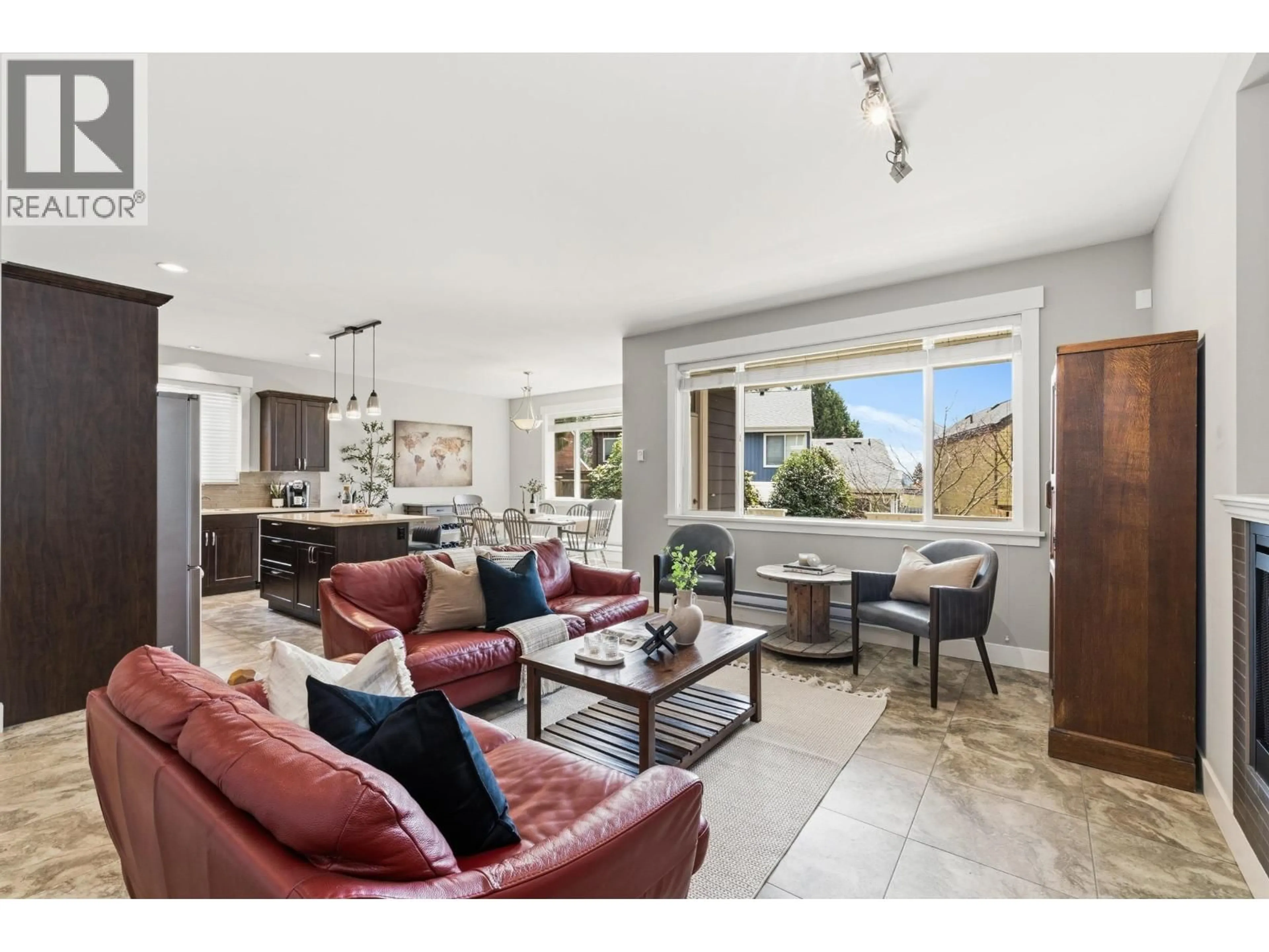 Living room with furniture, ceramic/tile floor for 2558 BURIAN DRIVE, Coquitlam British Columbia V3K5W9